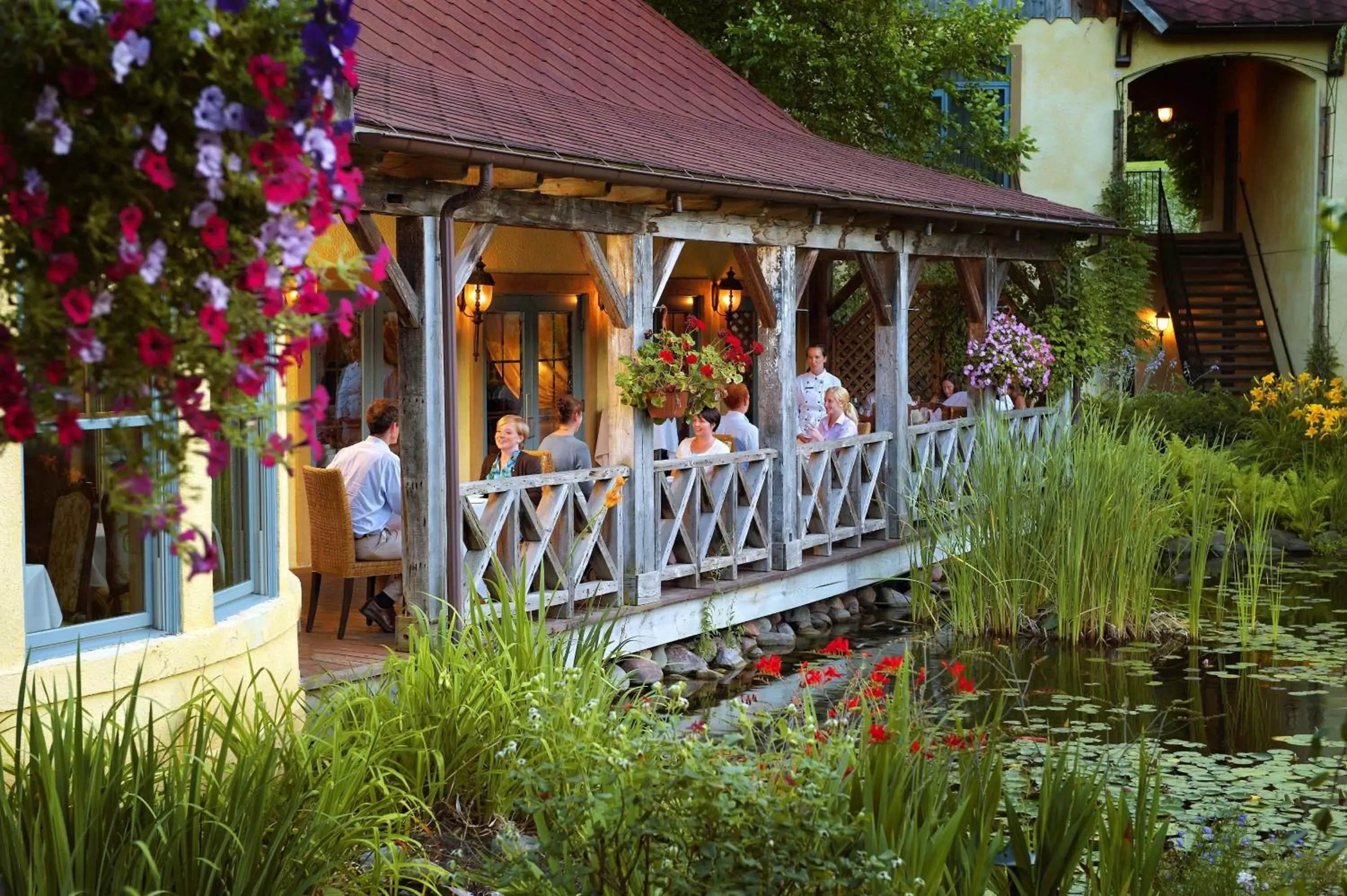 group of guests in Mirbeau Inn & Spa - Skaneateles