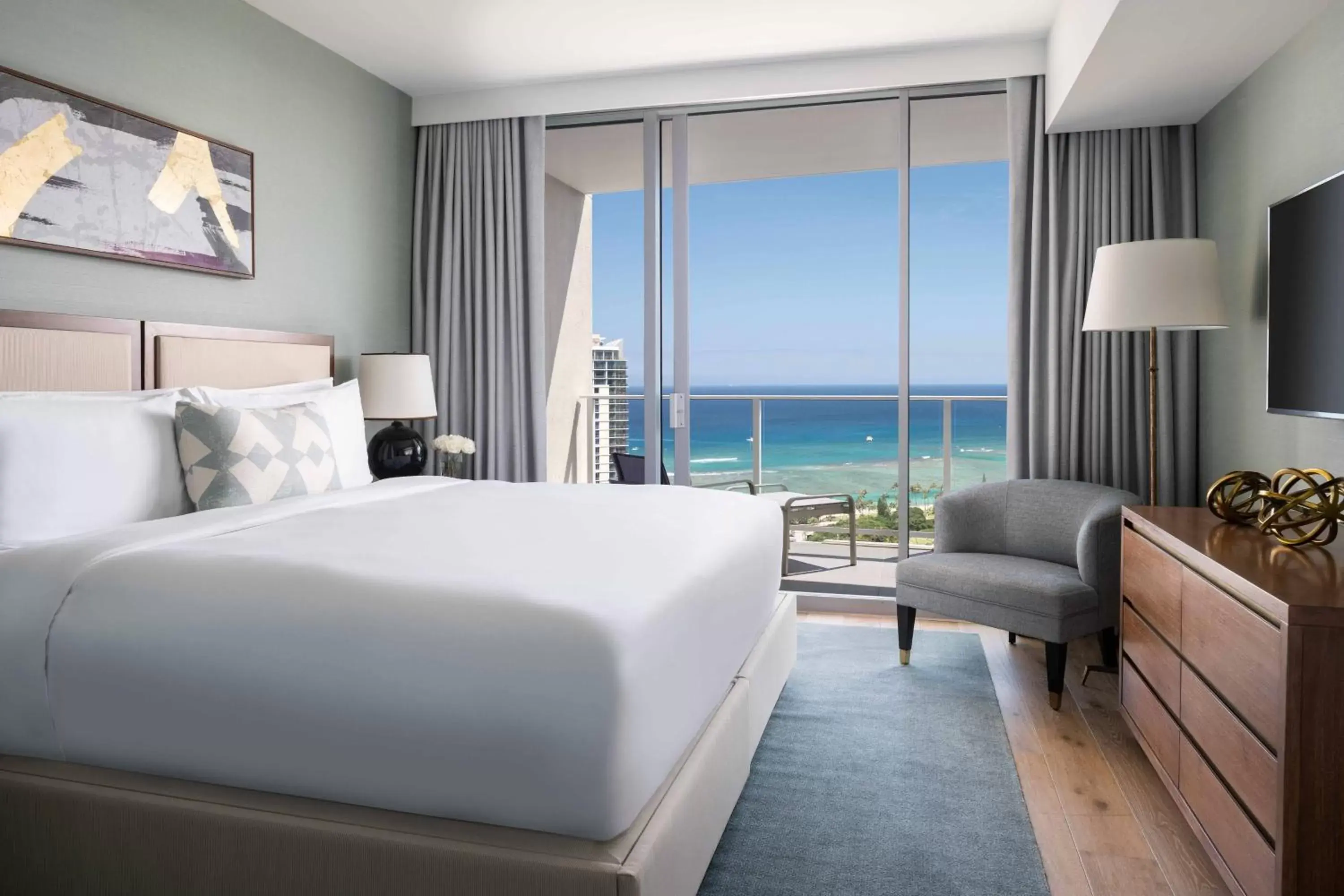 Bedroom, Sea View in The Ritz-Carlton Residences, Waikiki Beach Hotel