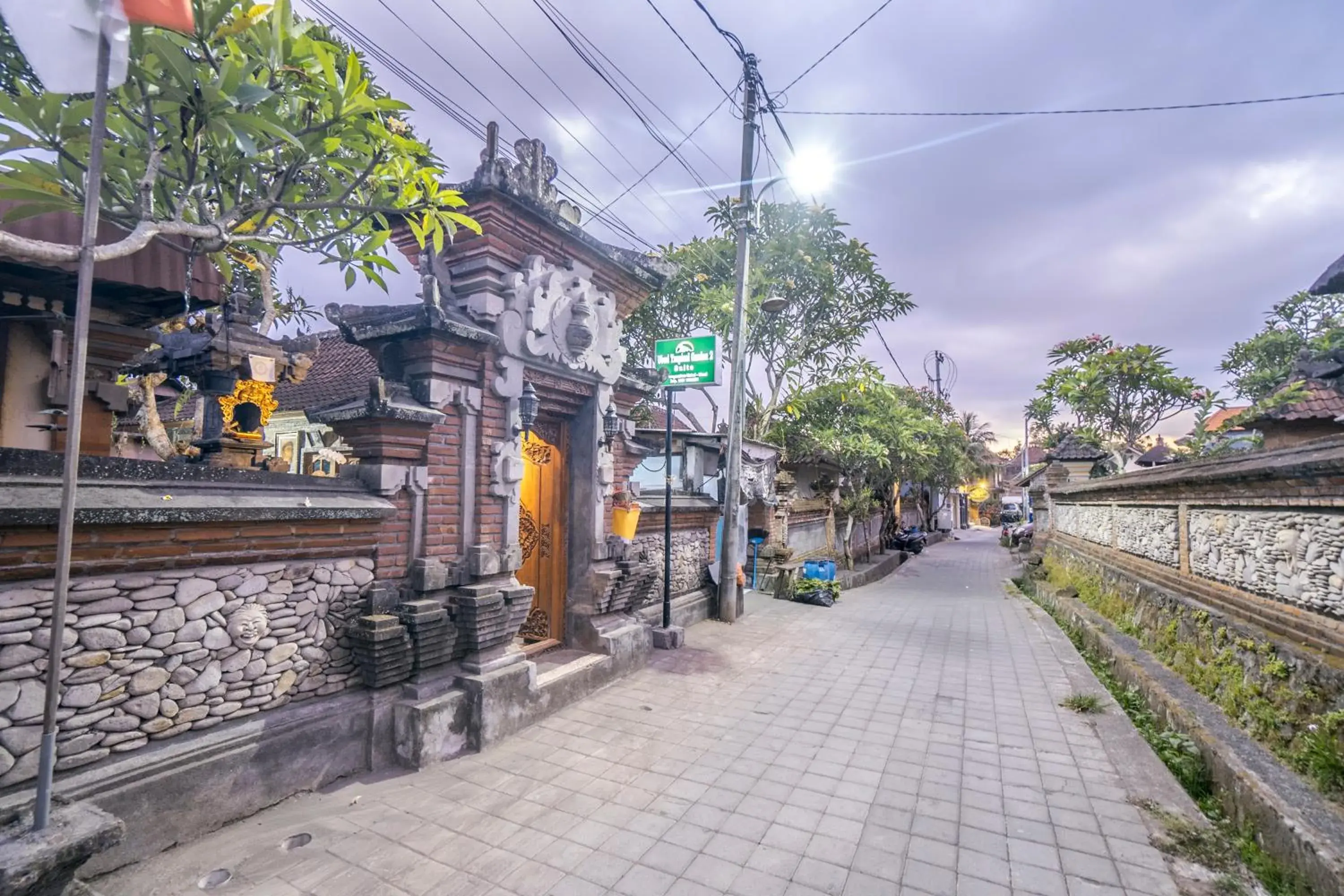 Facade/entrance in Ubud Tropical Garden 2