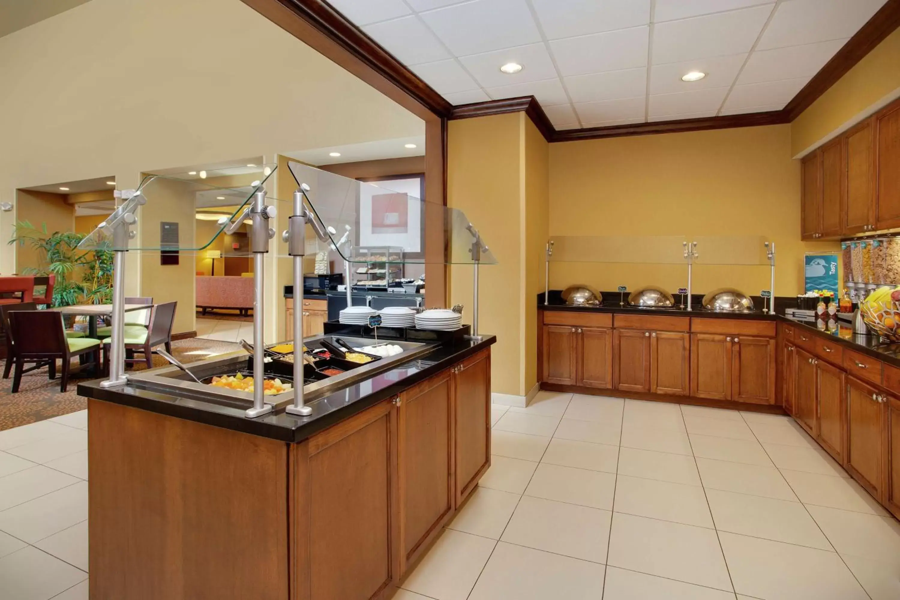 Breakfast, Restaurant/Places to Eat in Homewood Suites by Hilton Tampa-Brandon