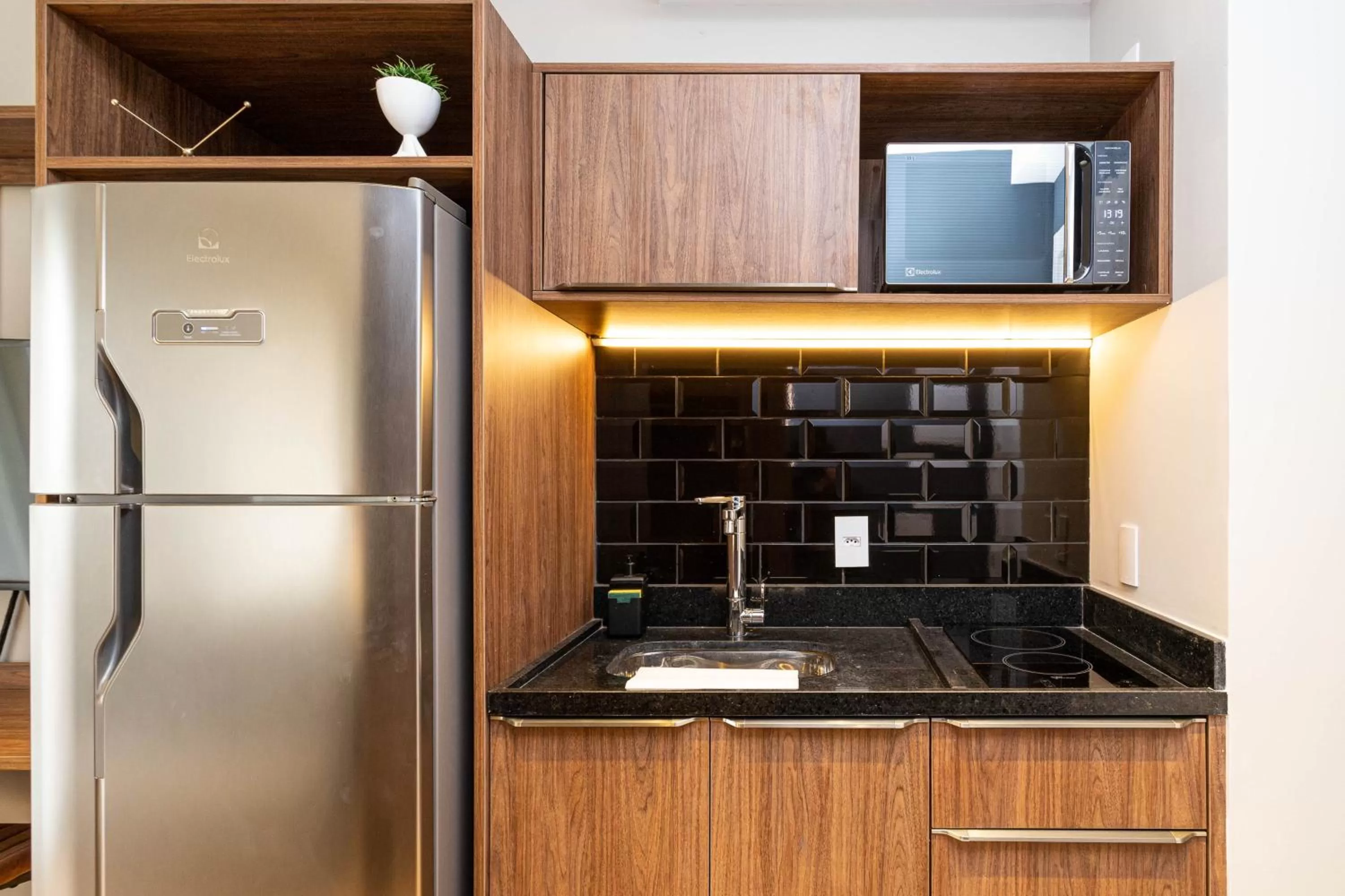 Kitchen or kitchenette in Charlie Hotel Atmosfera Paulista