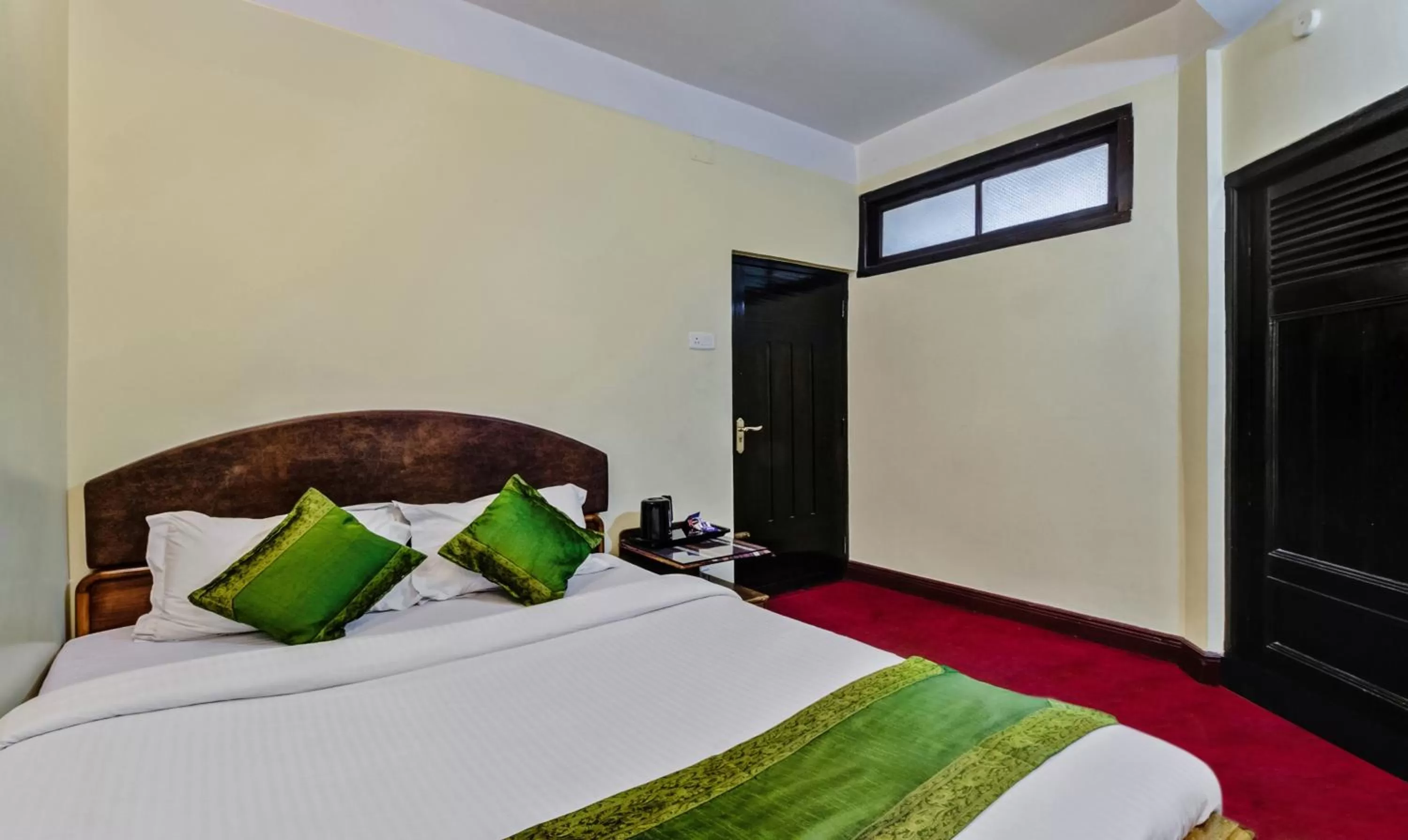 Photo of the whole room, Bed in Dekeling Hotel