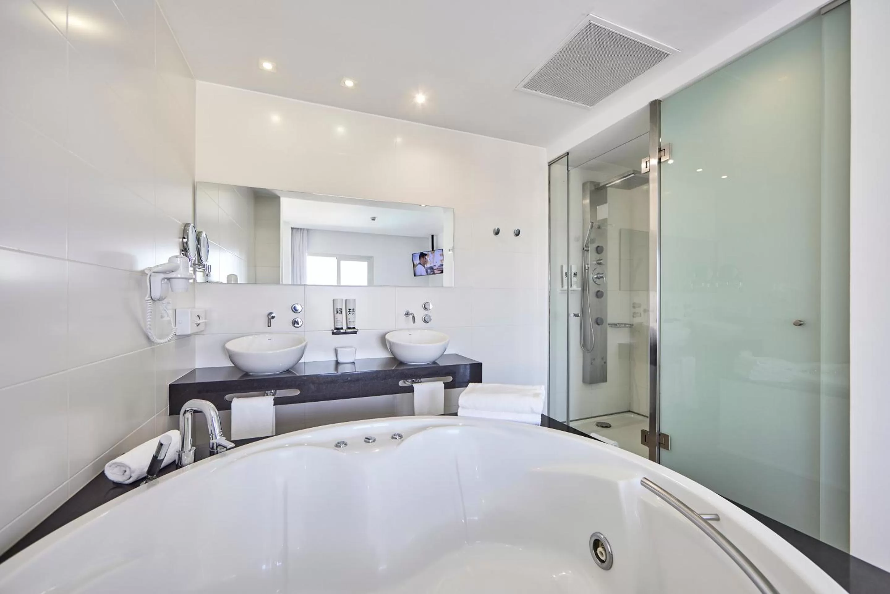 Hot Tub in Hotel Astoria Playa Adults Only 4* Sup