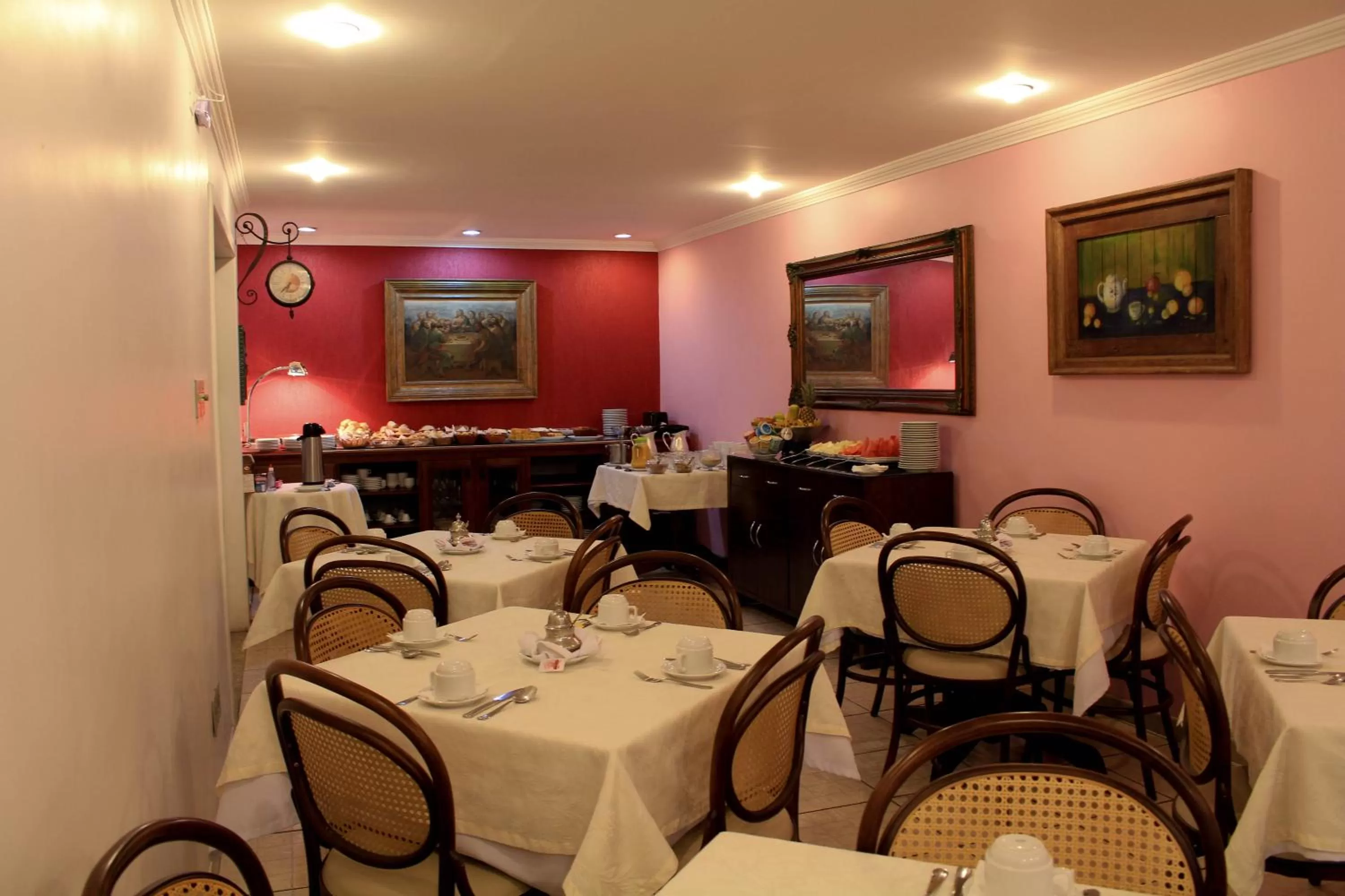 Restaurant/places to eat in Hotel Pousada Minas Gerais