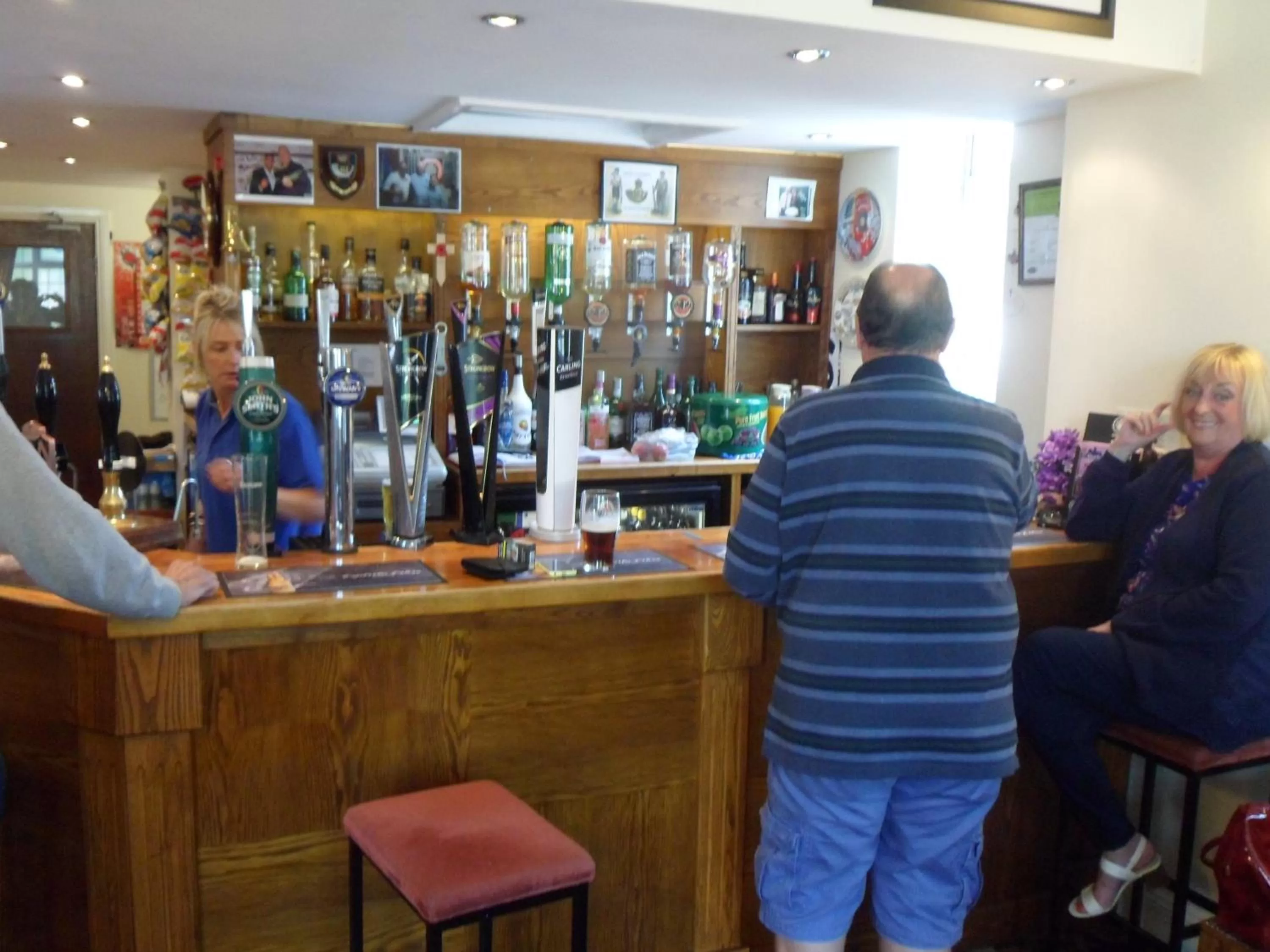 Lounge or bar in The Shoes