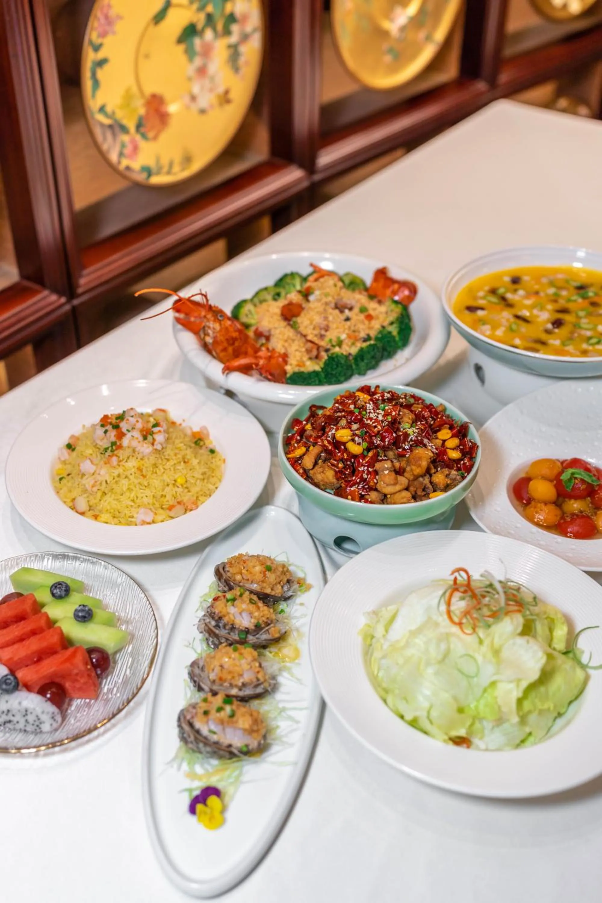 Restaurant/places to eat, Lunch and Dinner in Shangri-La Hotel, Wuhan