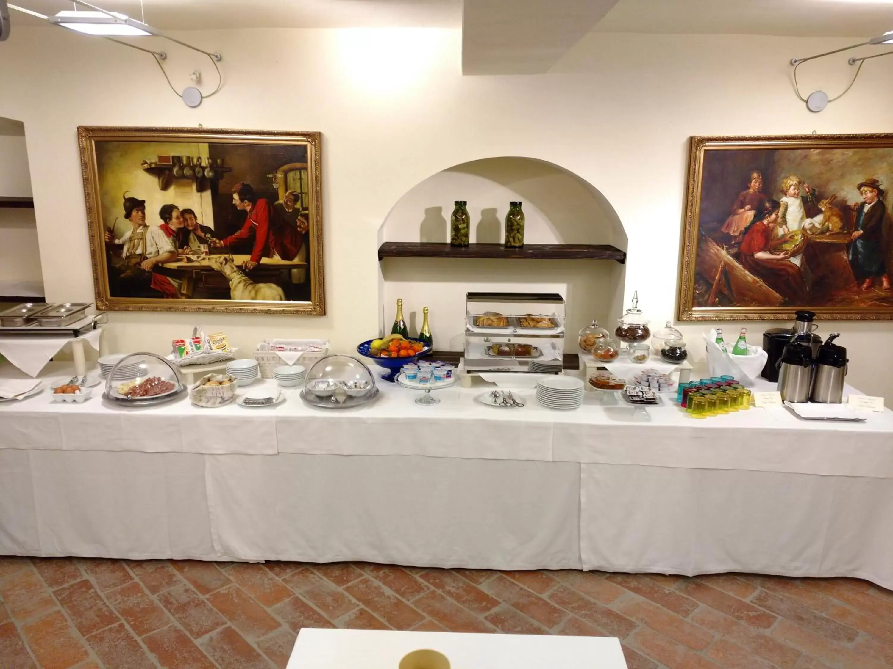 Breakfast, Food in Hotel Villa Borghesi