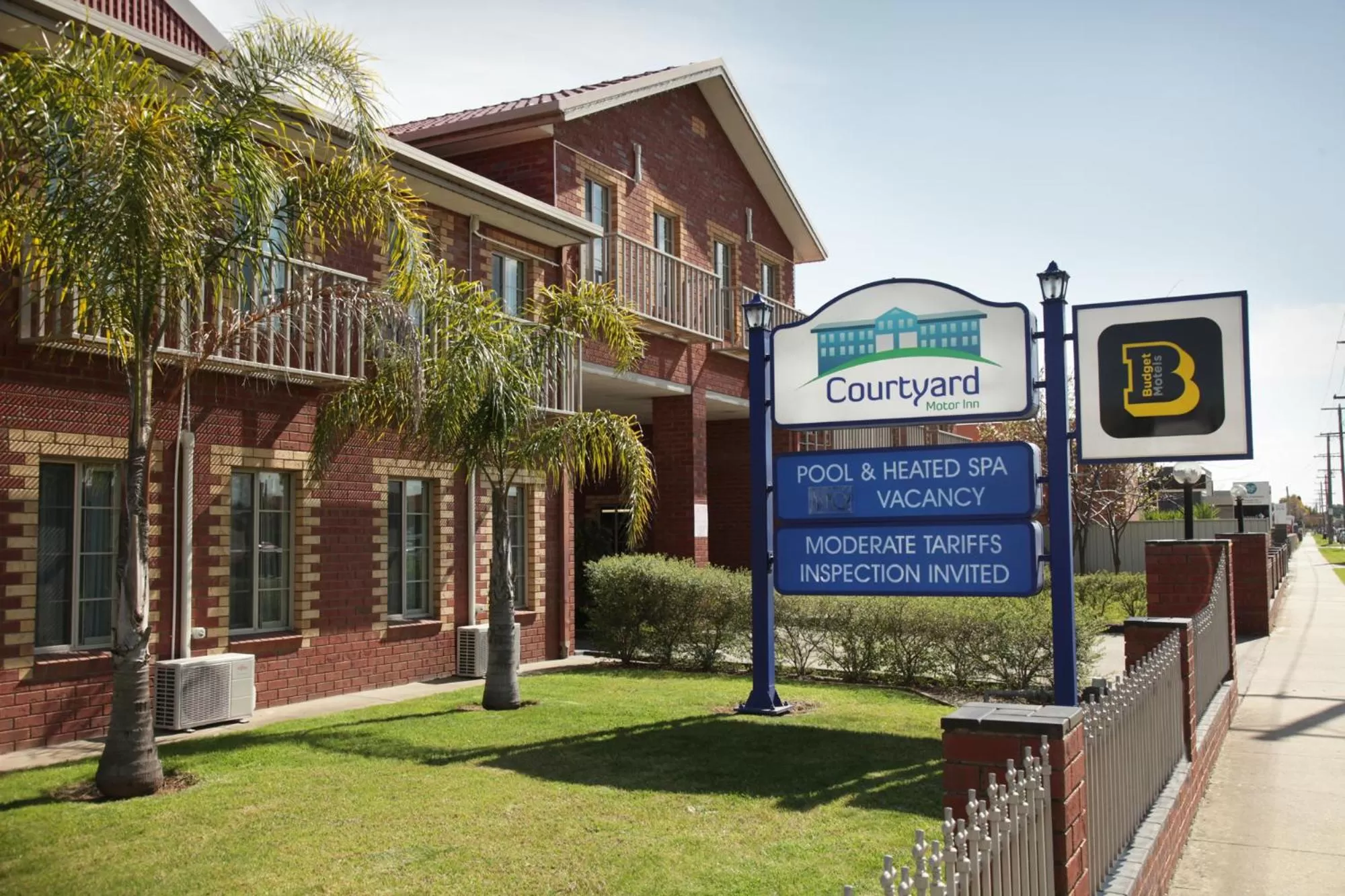 Property building in Courtyard Motor Inn