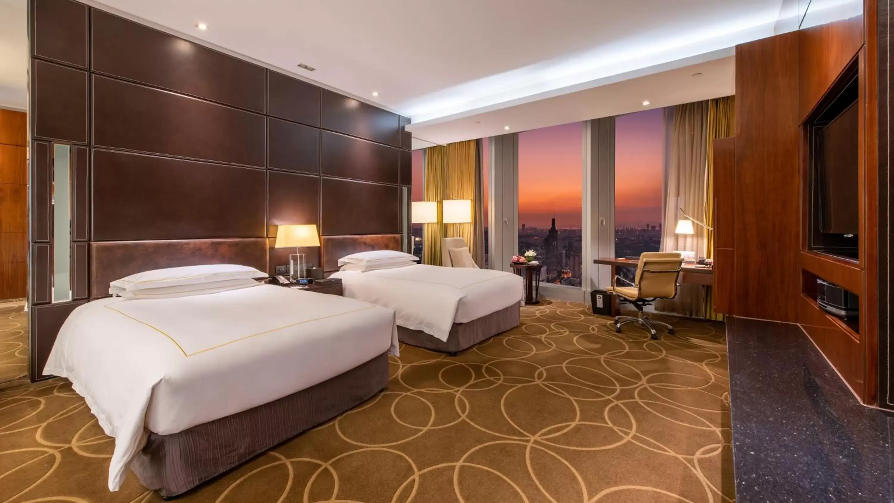 Classic Double Room with Two Double Beds and City View in InterContinental Nanjing by IHG Classic Double Room with Two Double Beds and City View in InterContinental Nanjing by IHG