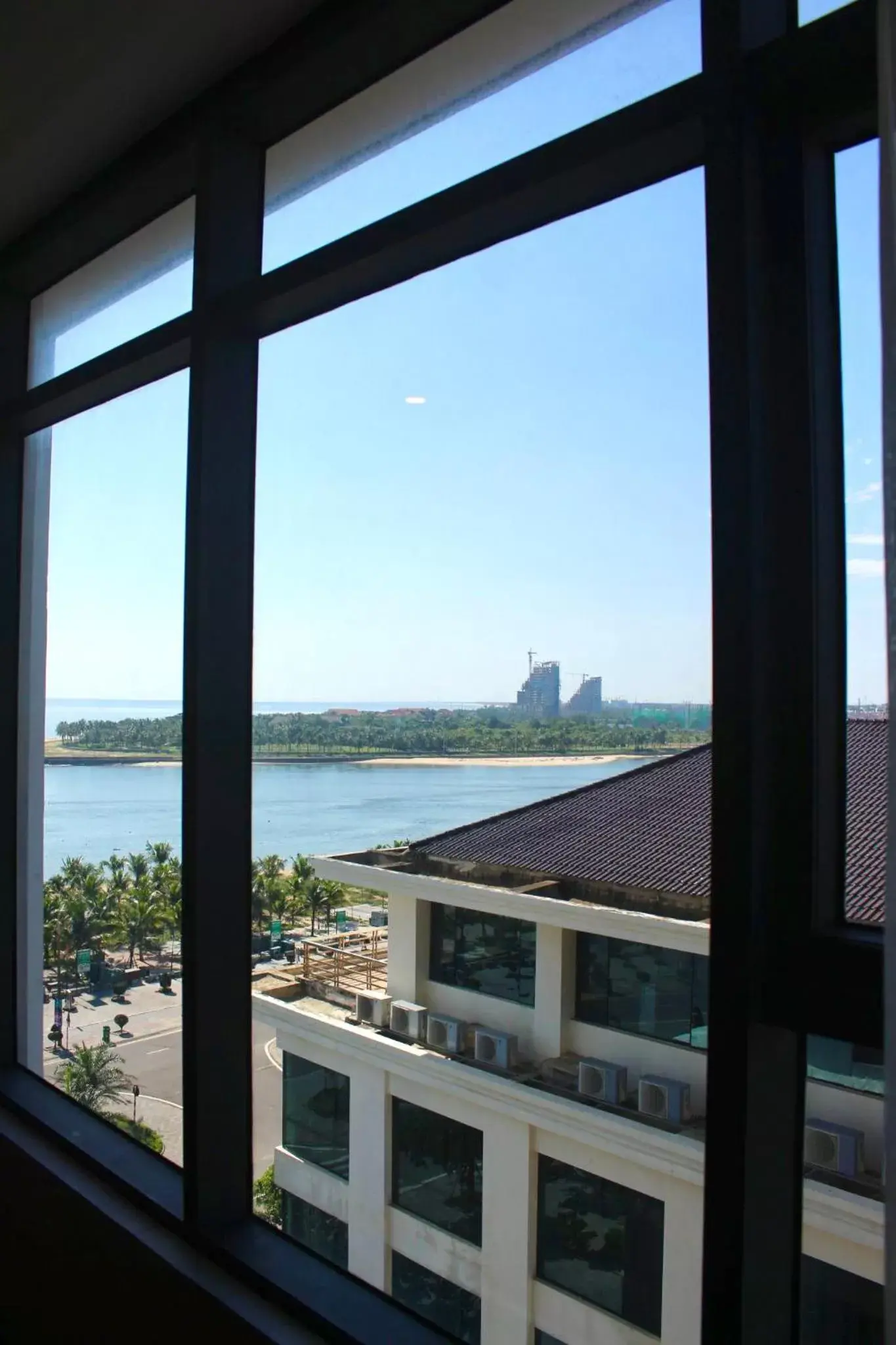 Sea view in Muong Thanh Luxury Nhat Le Hotel