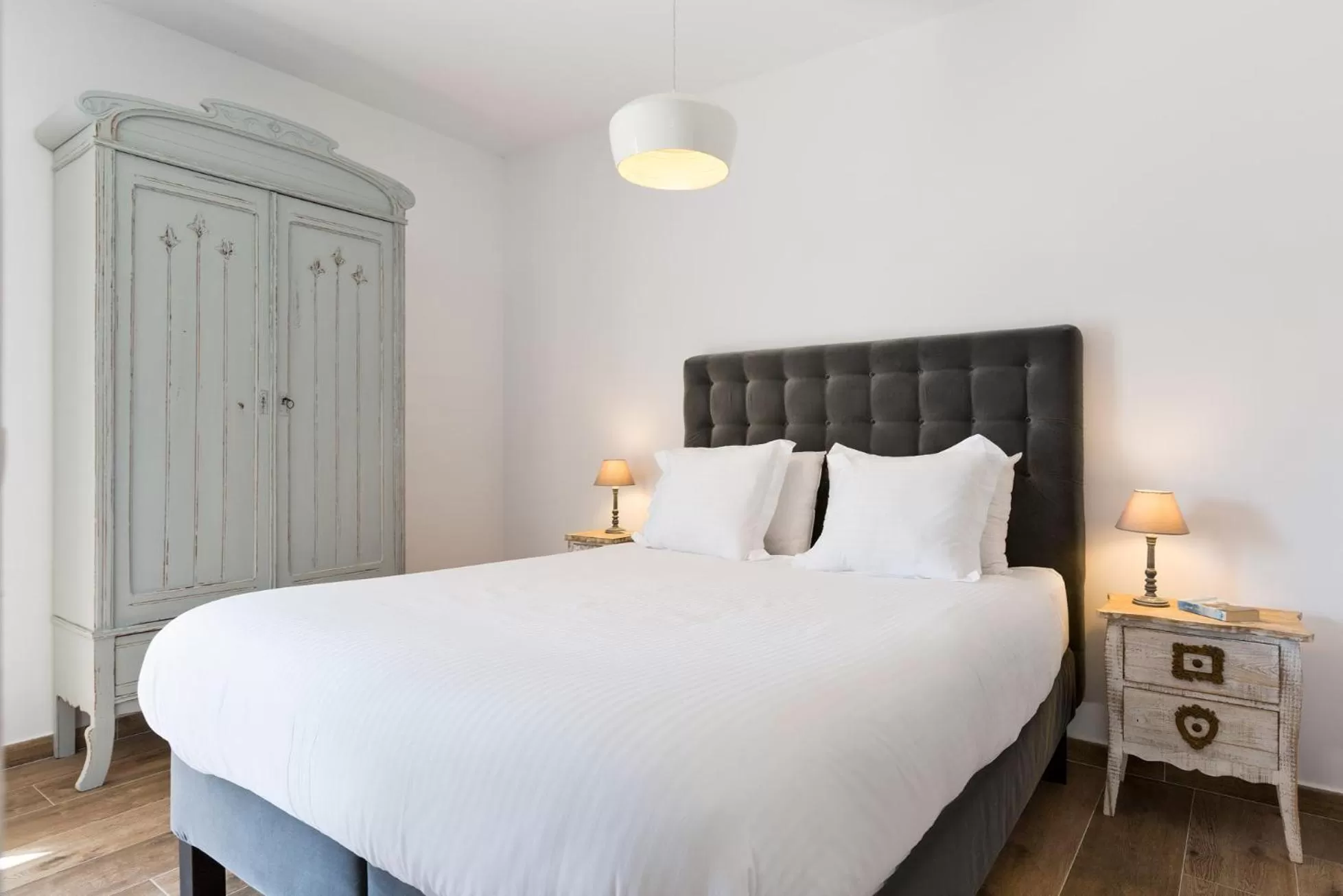 Bedroom, Bed in Masia Can Rovira - ESC1852