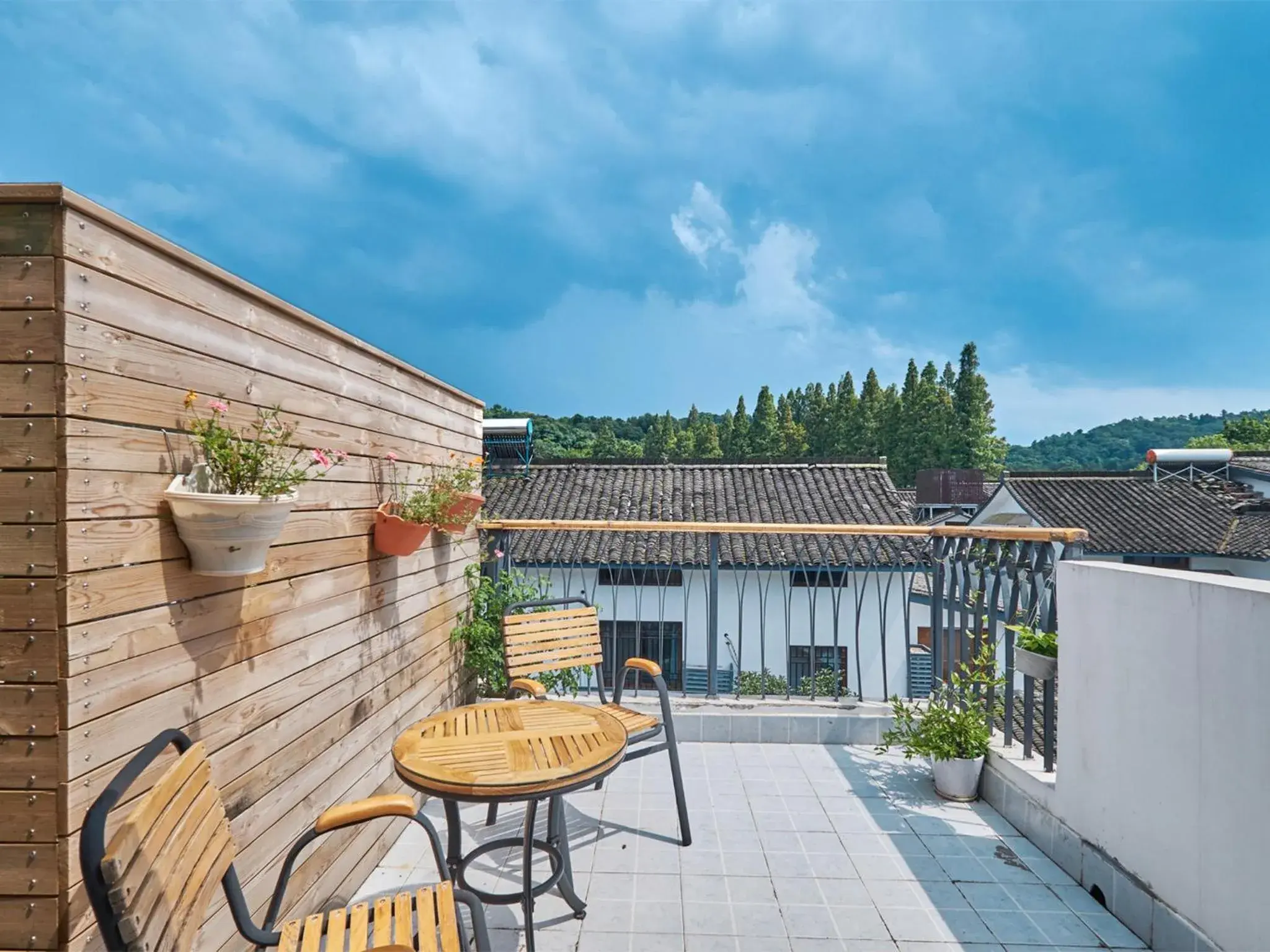 Balcony/Terrace, Patio/Outdoor Area in Hangzhou Yueshang Yunshe Boutique Hostel