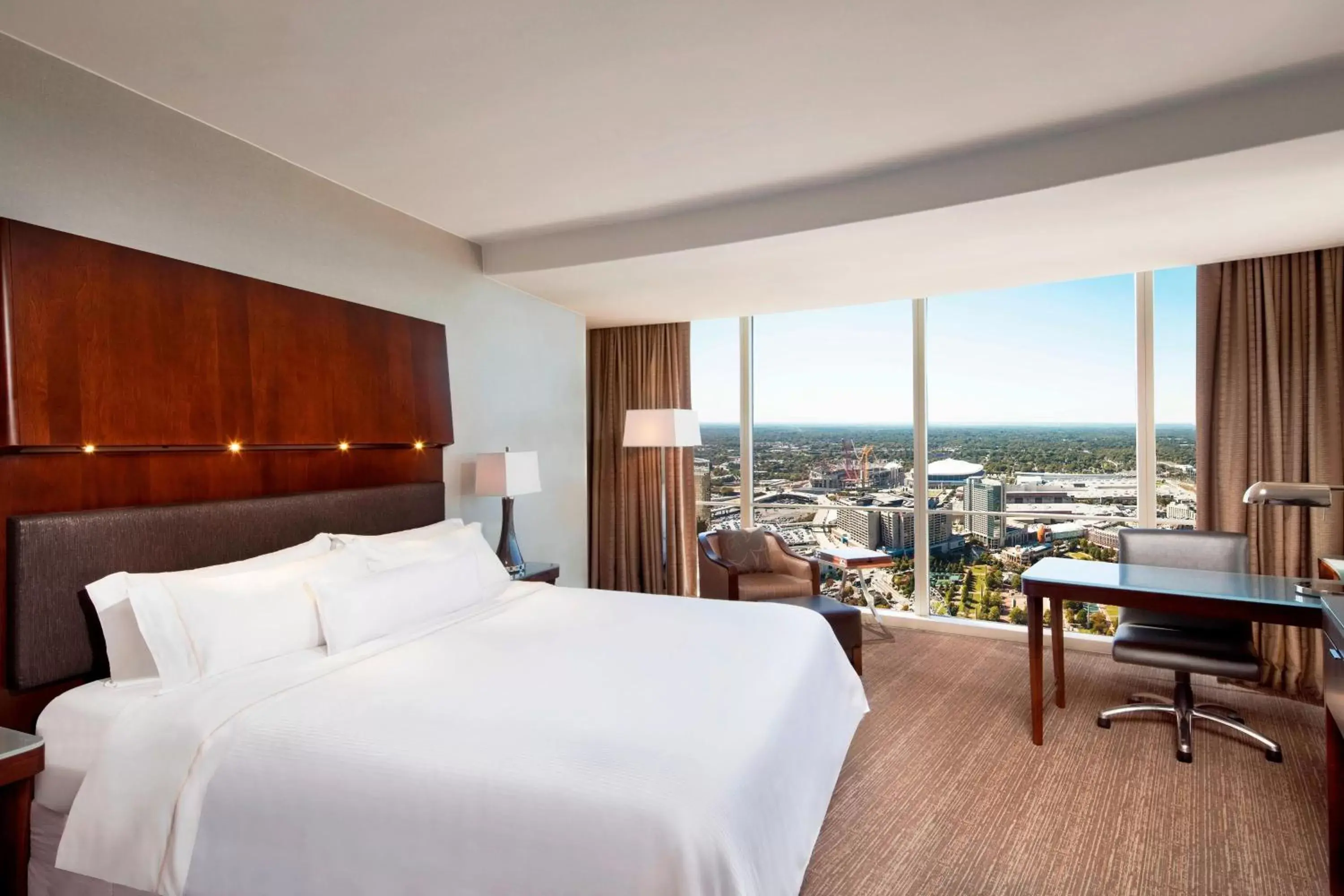 Photo of the whole room in The Westin Peachtree Plaza, Atlanta