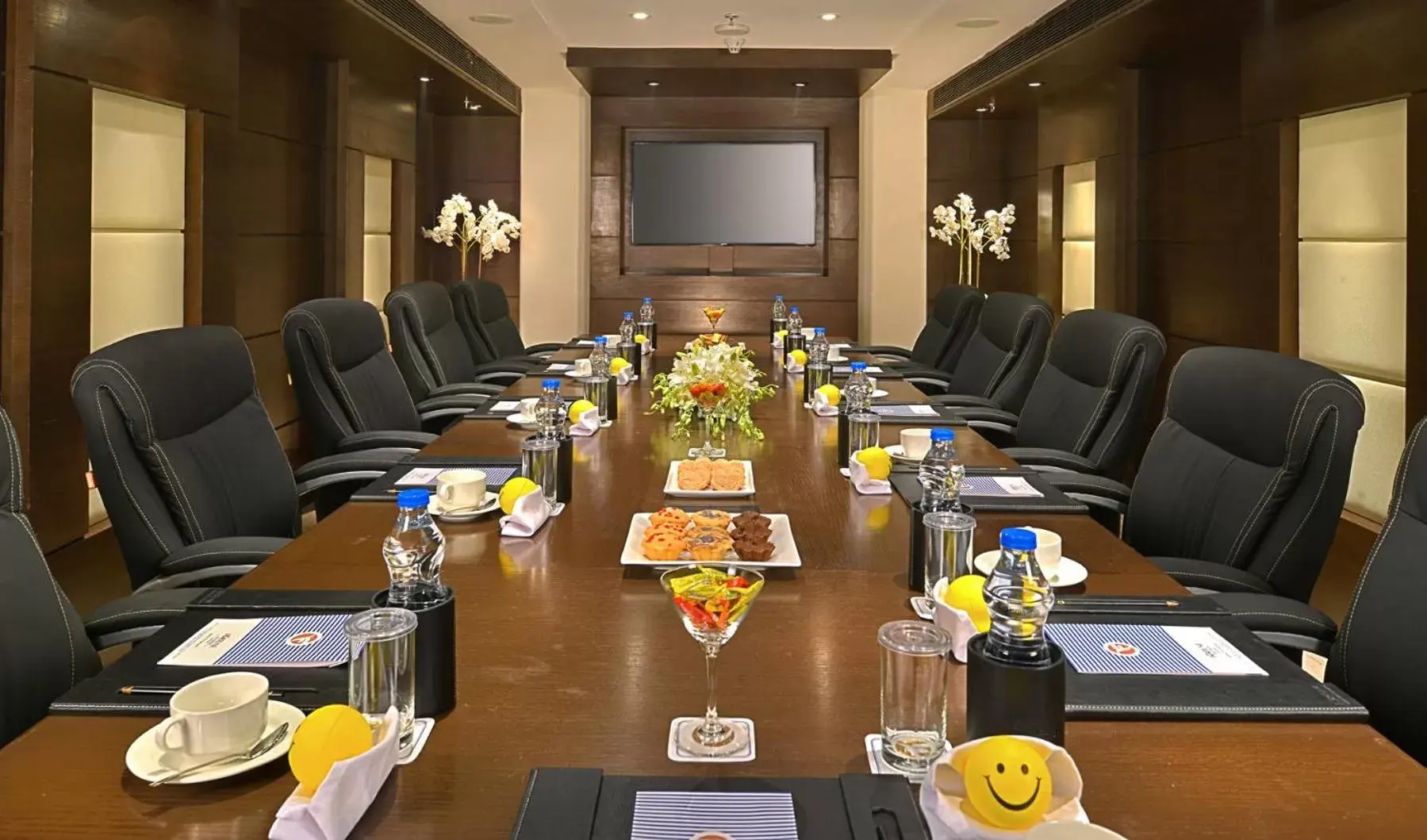 Meeting/conference room in Fortune District Centre, Ghaziabad - Member ITC's Hotel Group