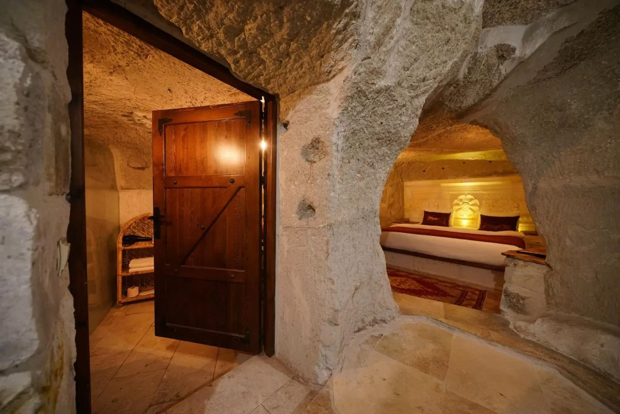 Bed in Cappadocia Nar Cave House & Hot Swimming Pool