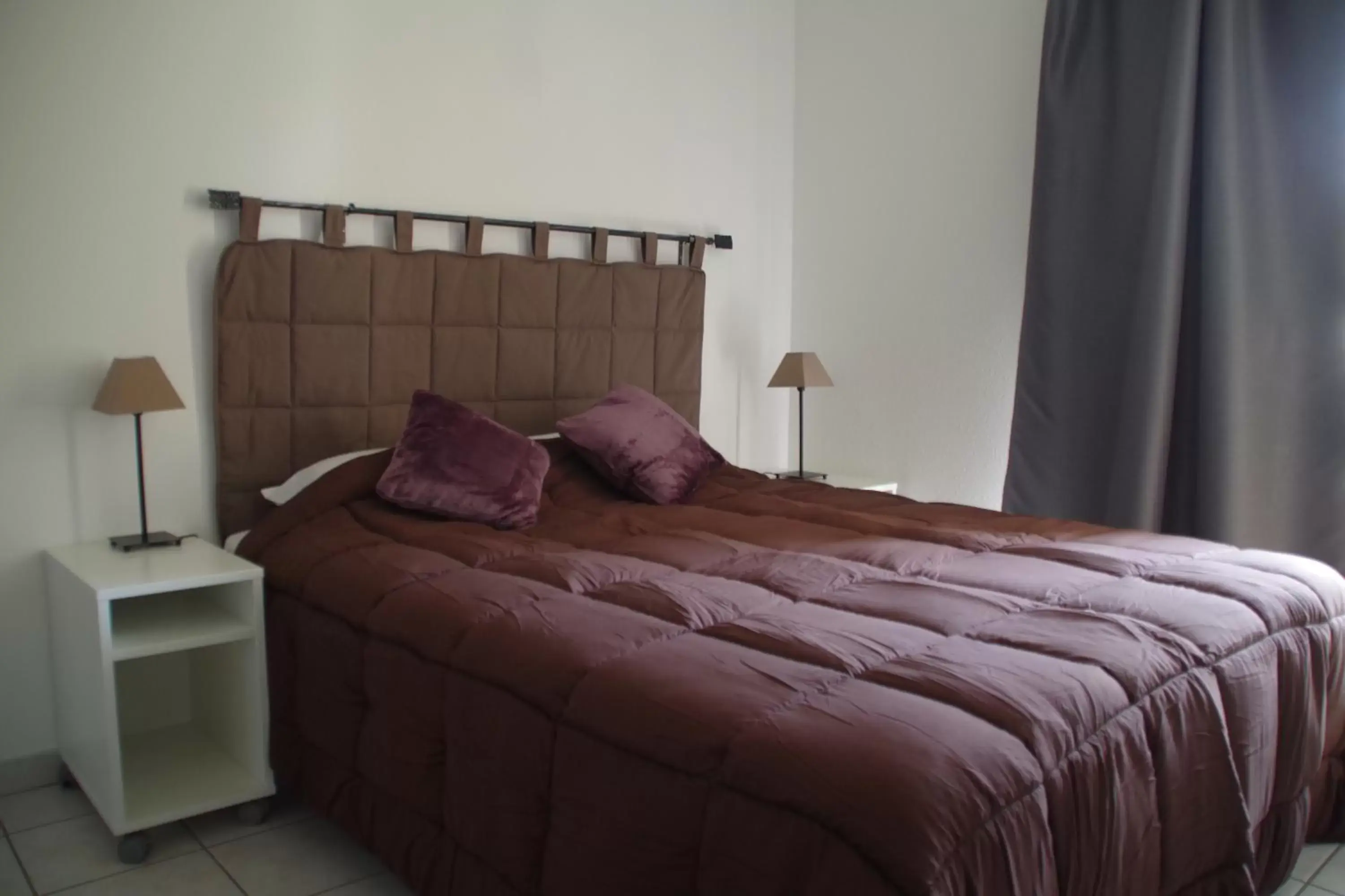Bedroom, Bed in La Résidence Des Oliviers