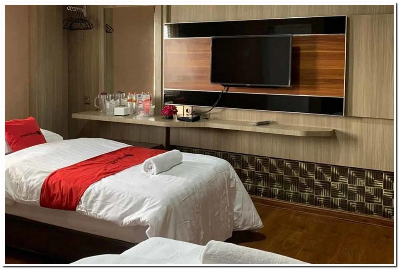 Bedroom, Bed in RedDoorz Plus @ Simpang USU Medan