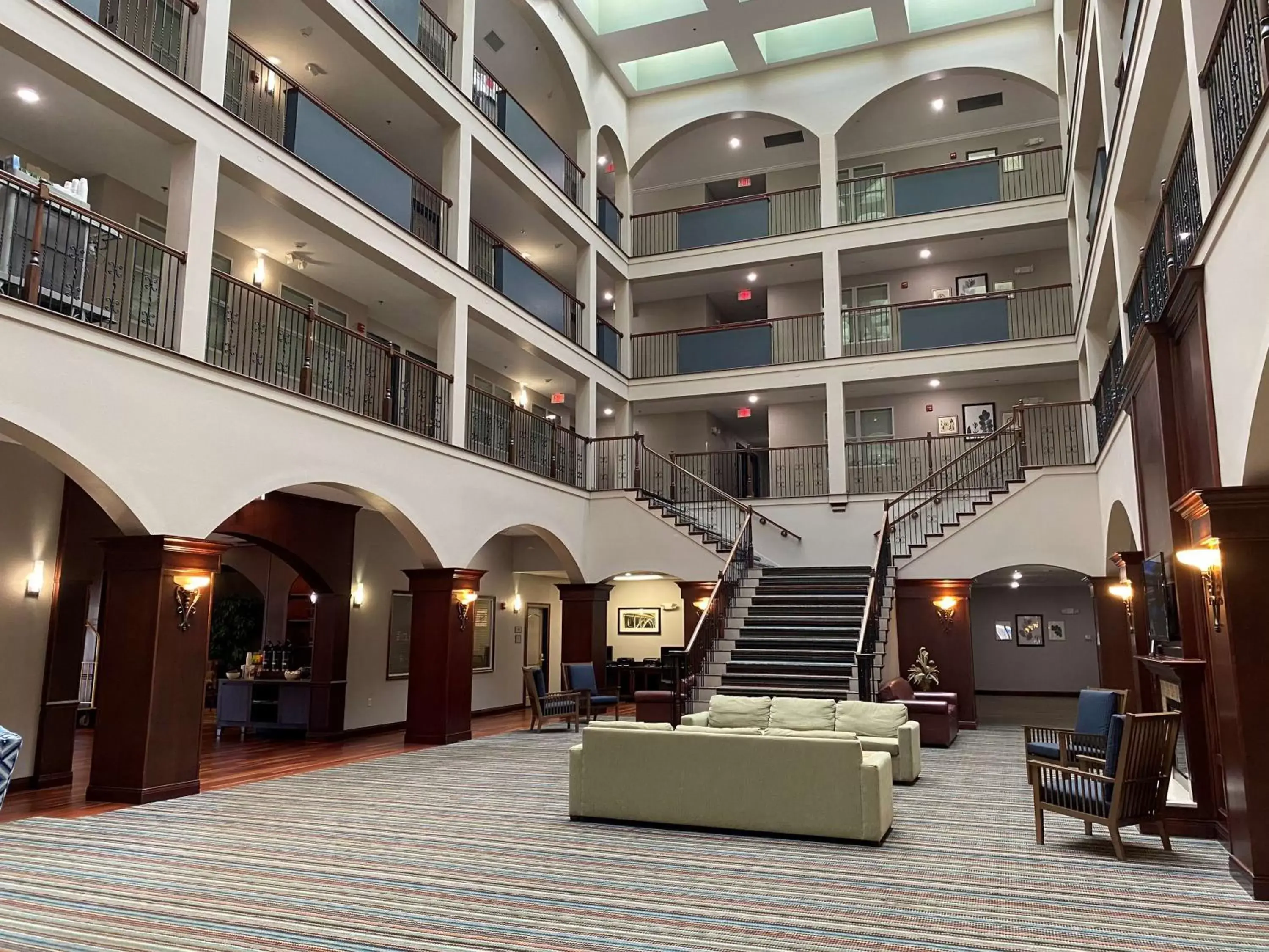 Lobby or reception in Country Inn & Suites by Radisson, Athens, GA