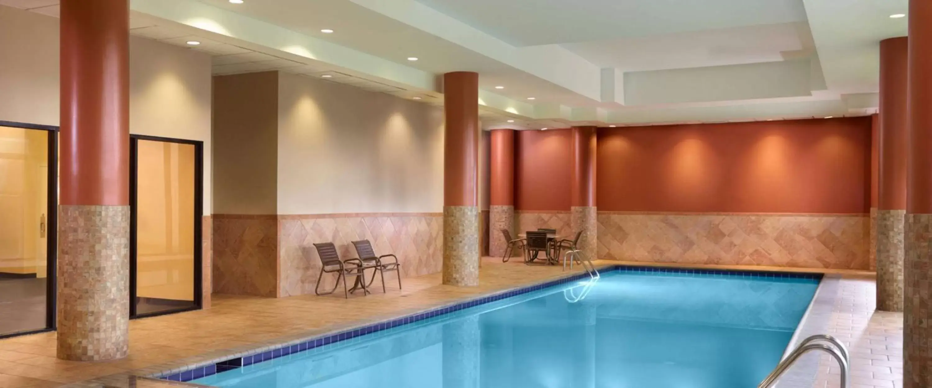 Activities, Swimming Pool in Sonesta Select Atlanta Cumberland Galleria
