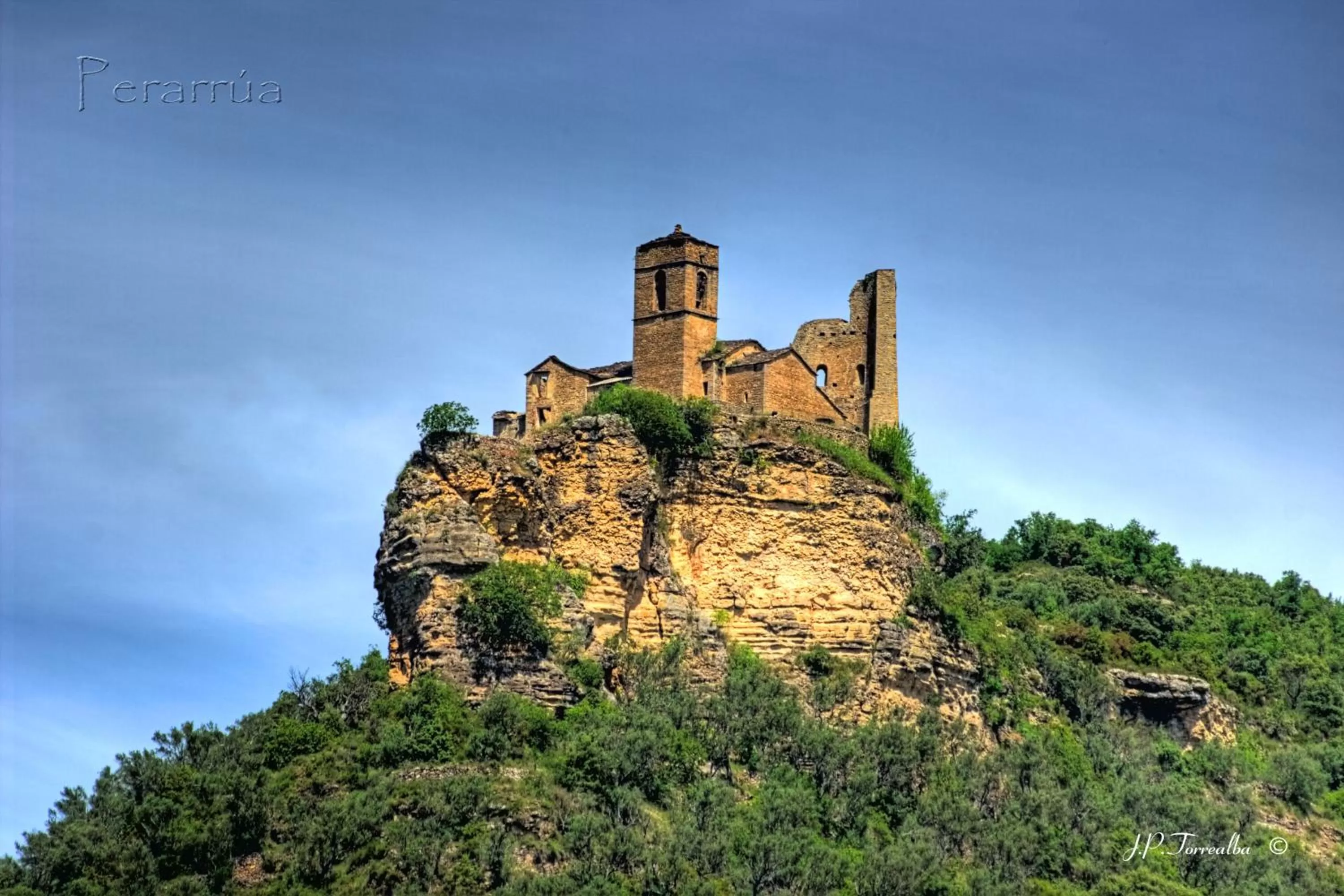 Hiking in Hotel Boutique Bodegas De Arnes - Adults Only