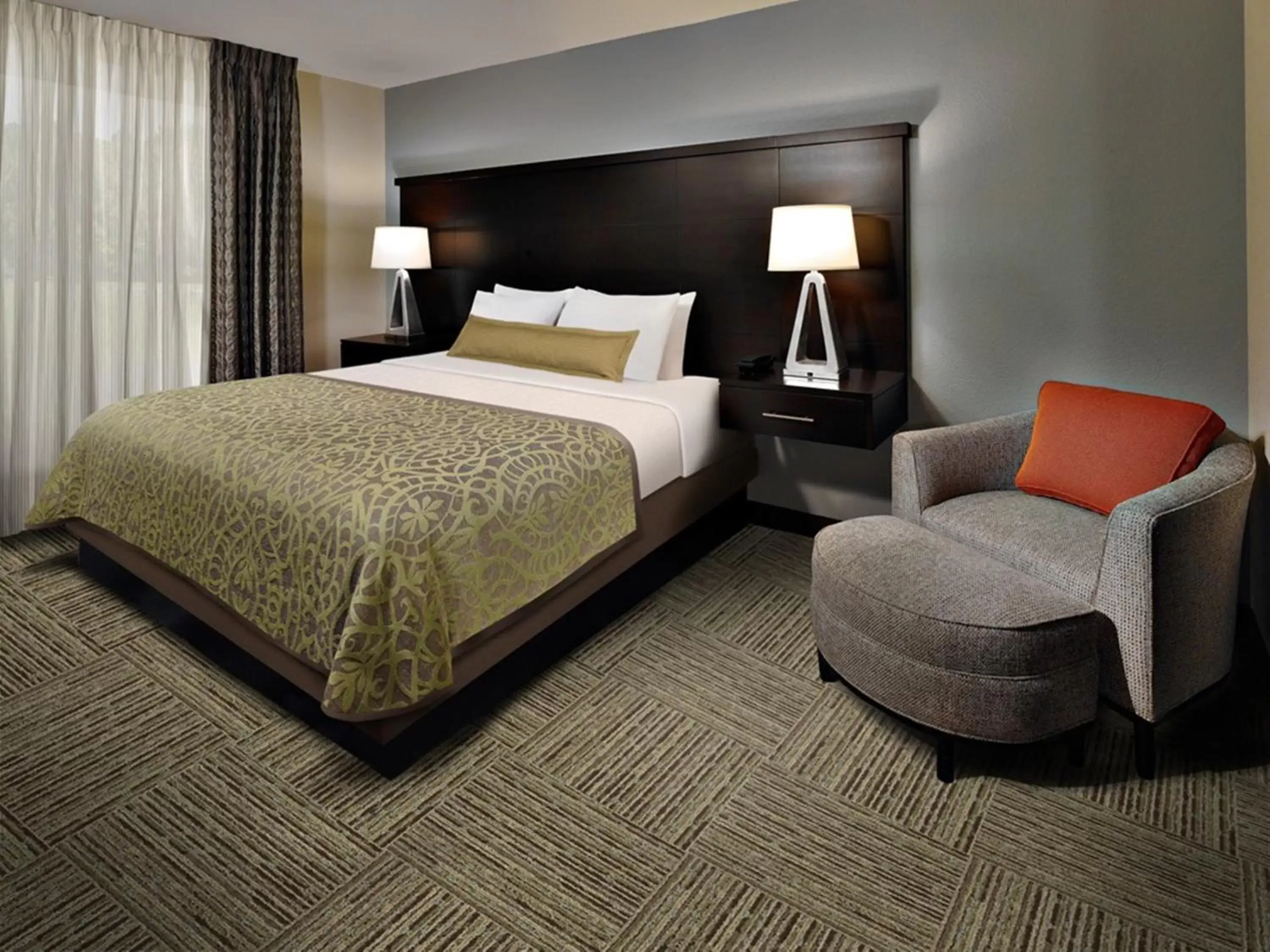 Photo of the whole room, Bed in Staybridge Suites Auburn Hills, an IHG Hotel