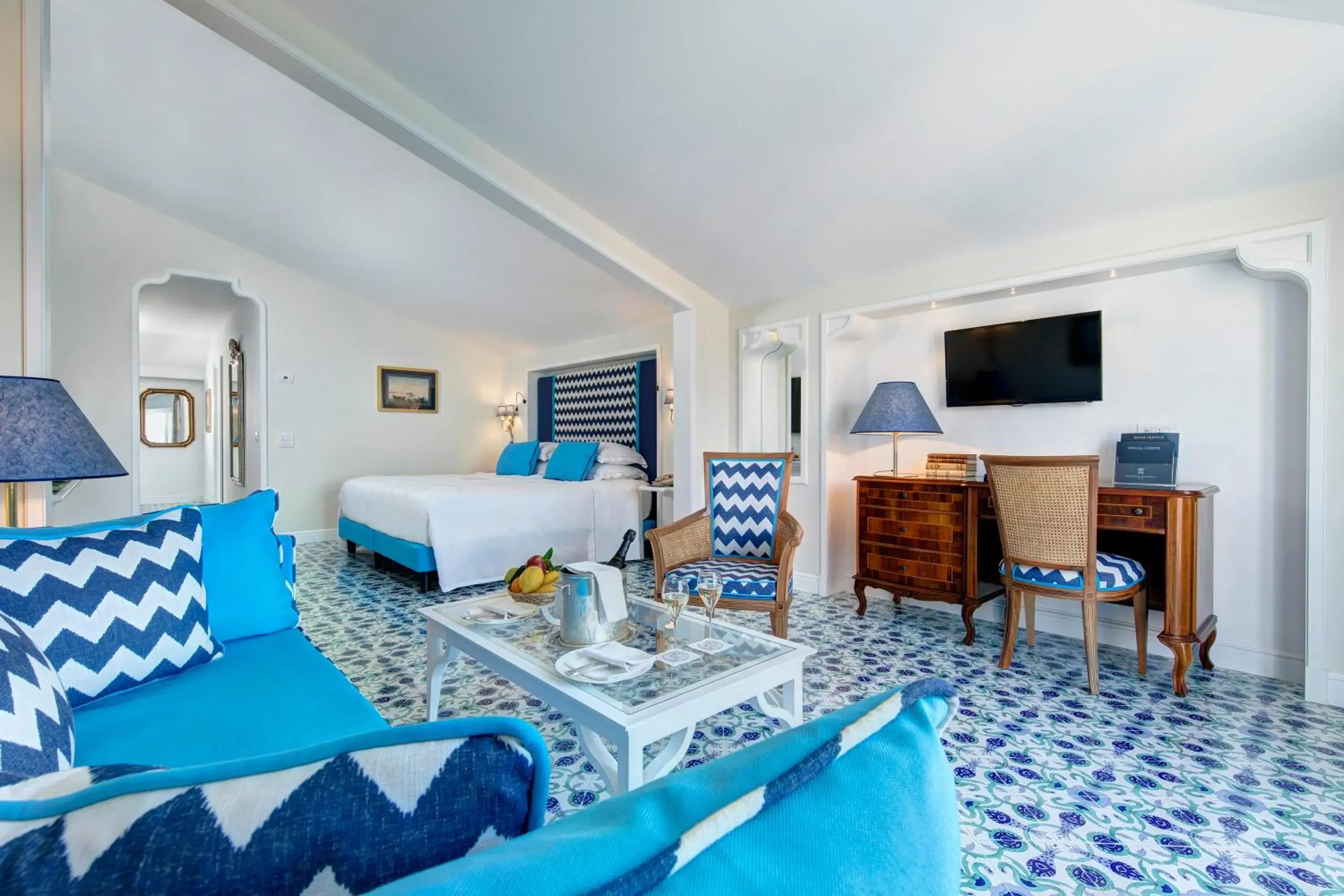 Photo of the whole room in Grand Hotel Ambasciatori Photo of the whole room in Grand Hotel Ambasciatori