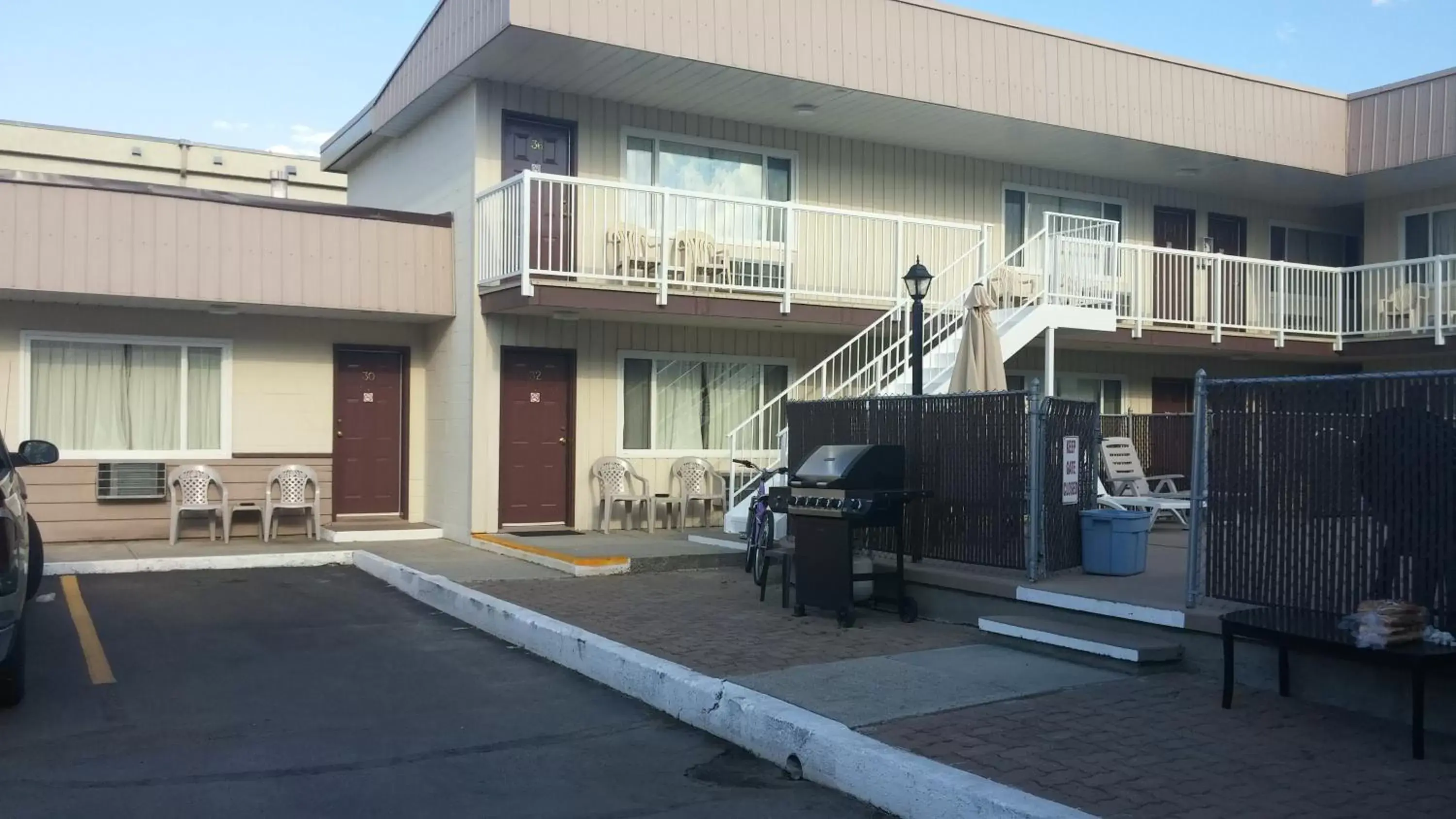 Facade/entrance, Property Building in Shoreline Resort Condominiums