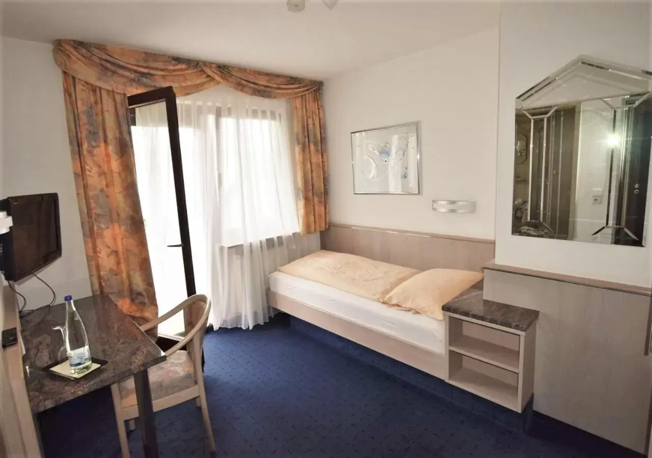 Bed in Hotel Alena - Kontaktlos Check-In