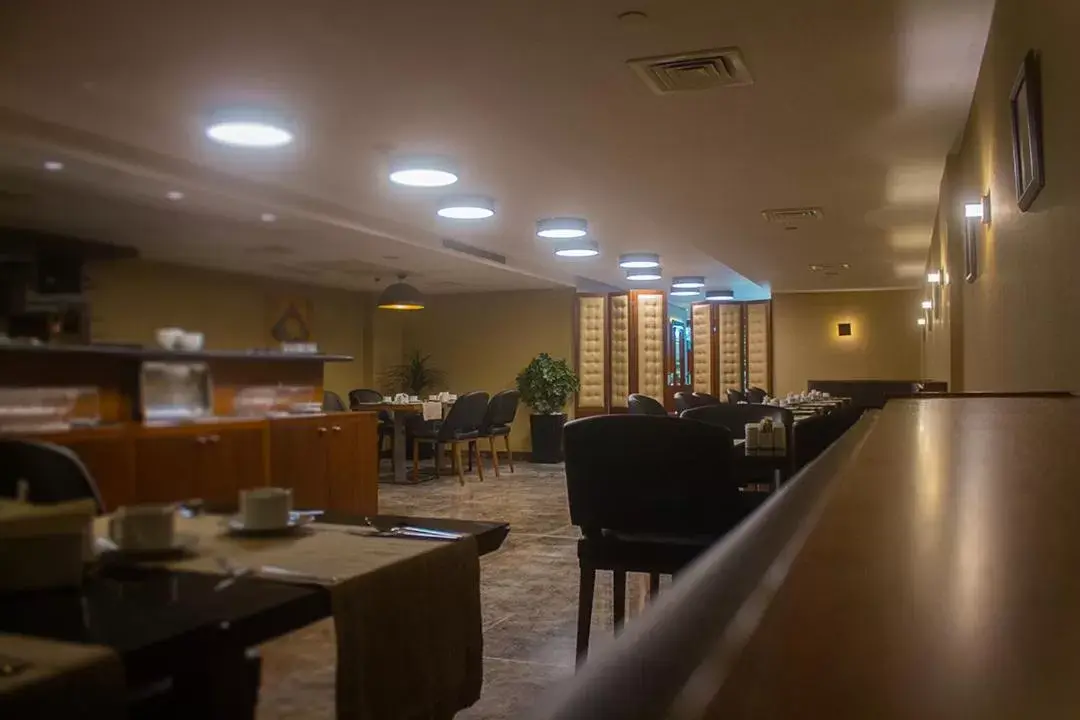 Restaurant/Places to Eat in Inncity Hotel Nisantasi
