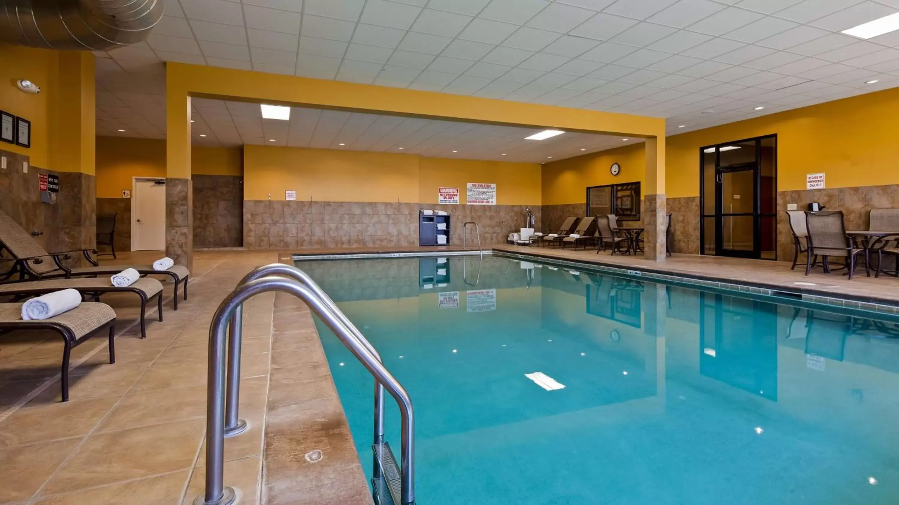 On site, Swimming Pool in Best Western Plus Mid Nebraska Inn & Suites