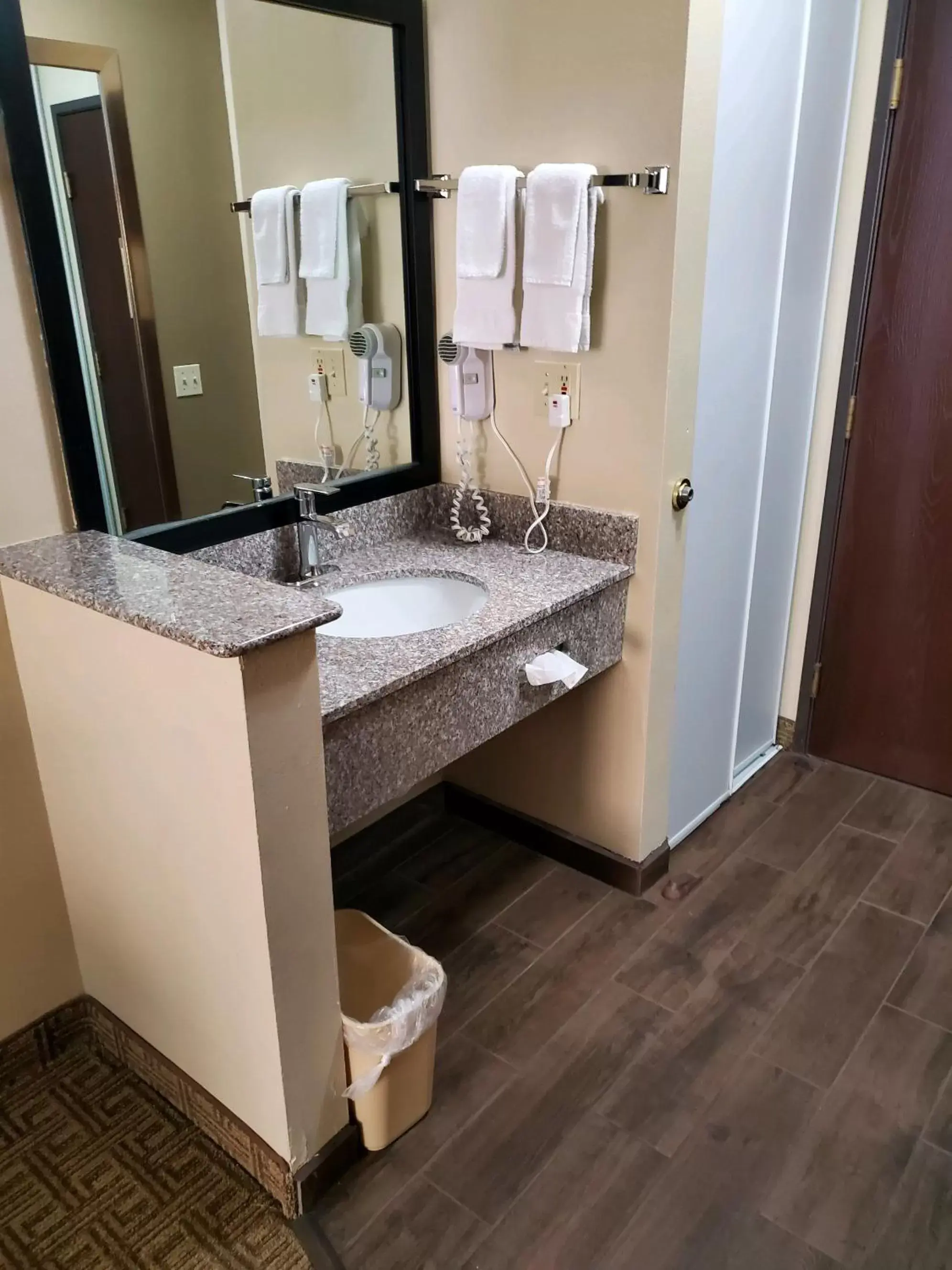 King Room - Accessible/Non-Smoking in Comfort Inn & Suites Alamosa