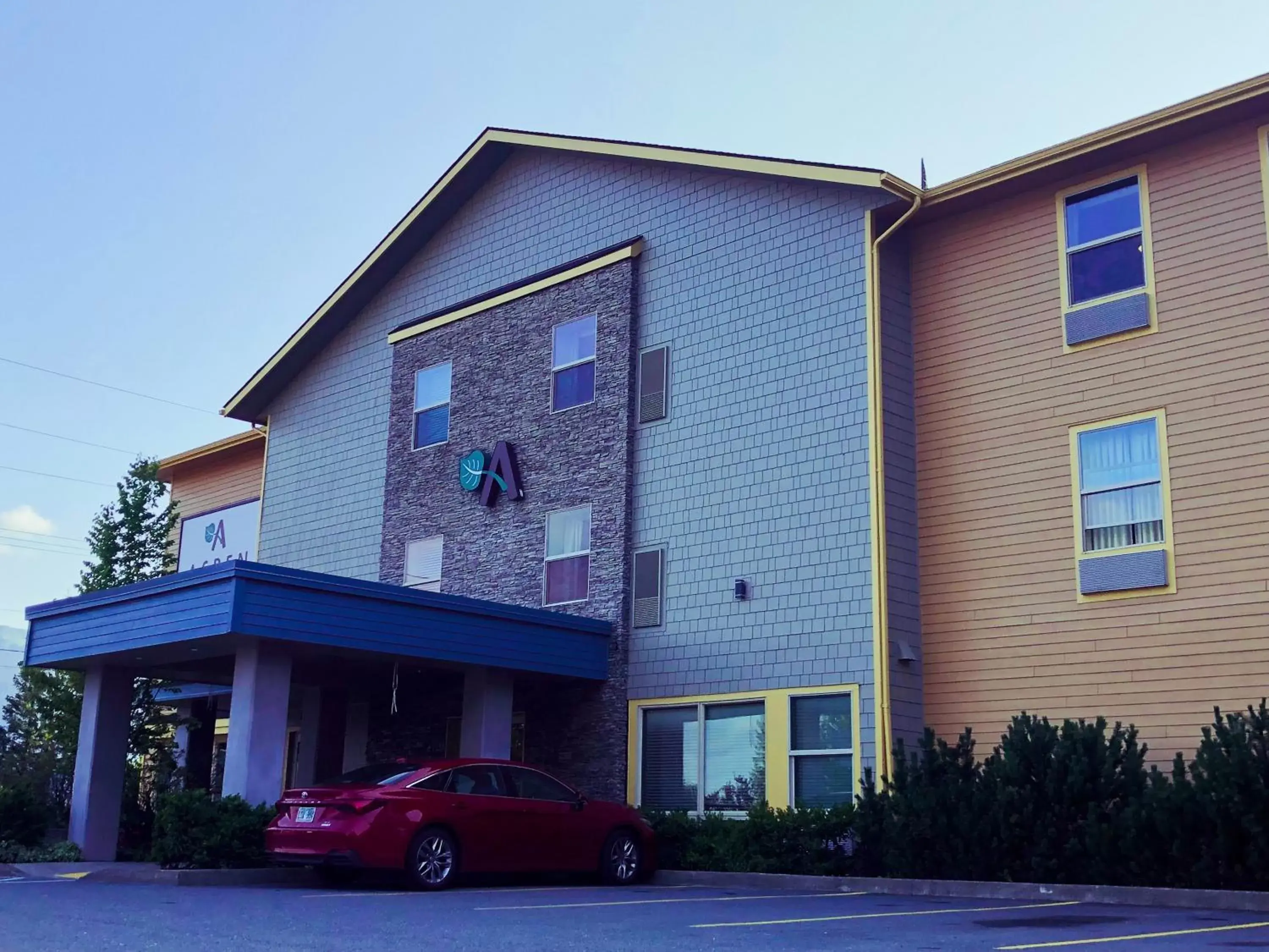 Property Building in Aspen Suites Hotel Juneau