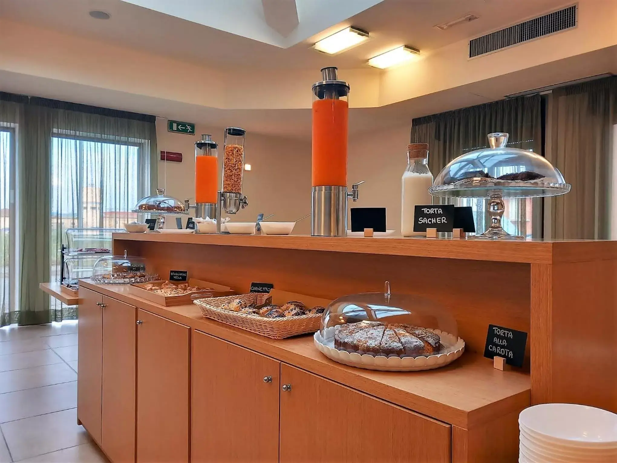 Breakfast in Hotel Grecale - Venturina Terme