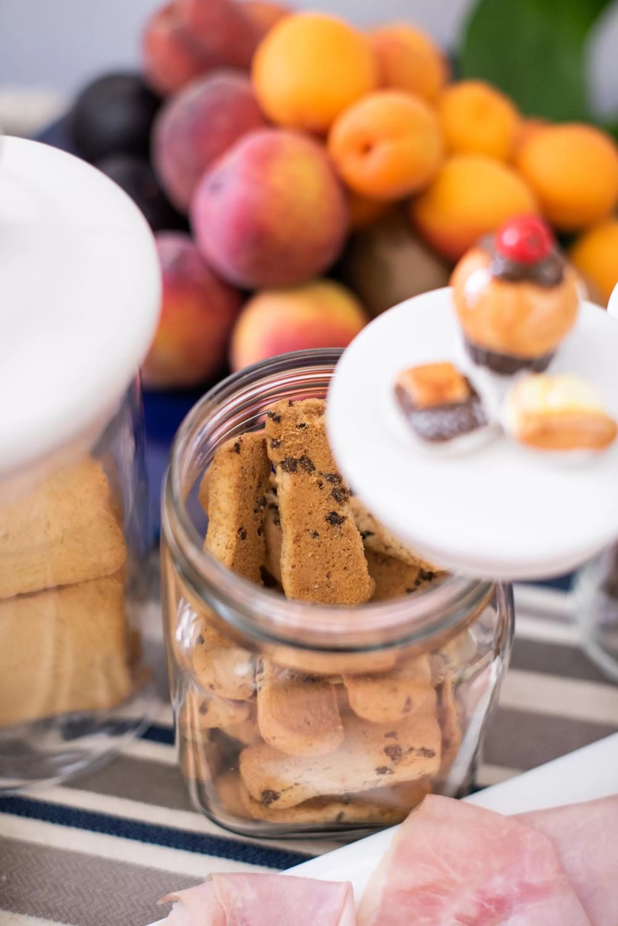 Buffet breakfast in B&B Toma Street