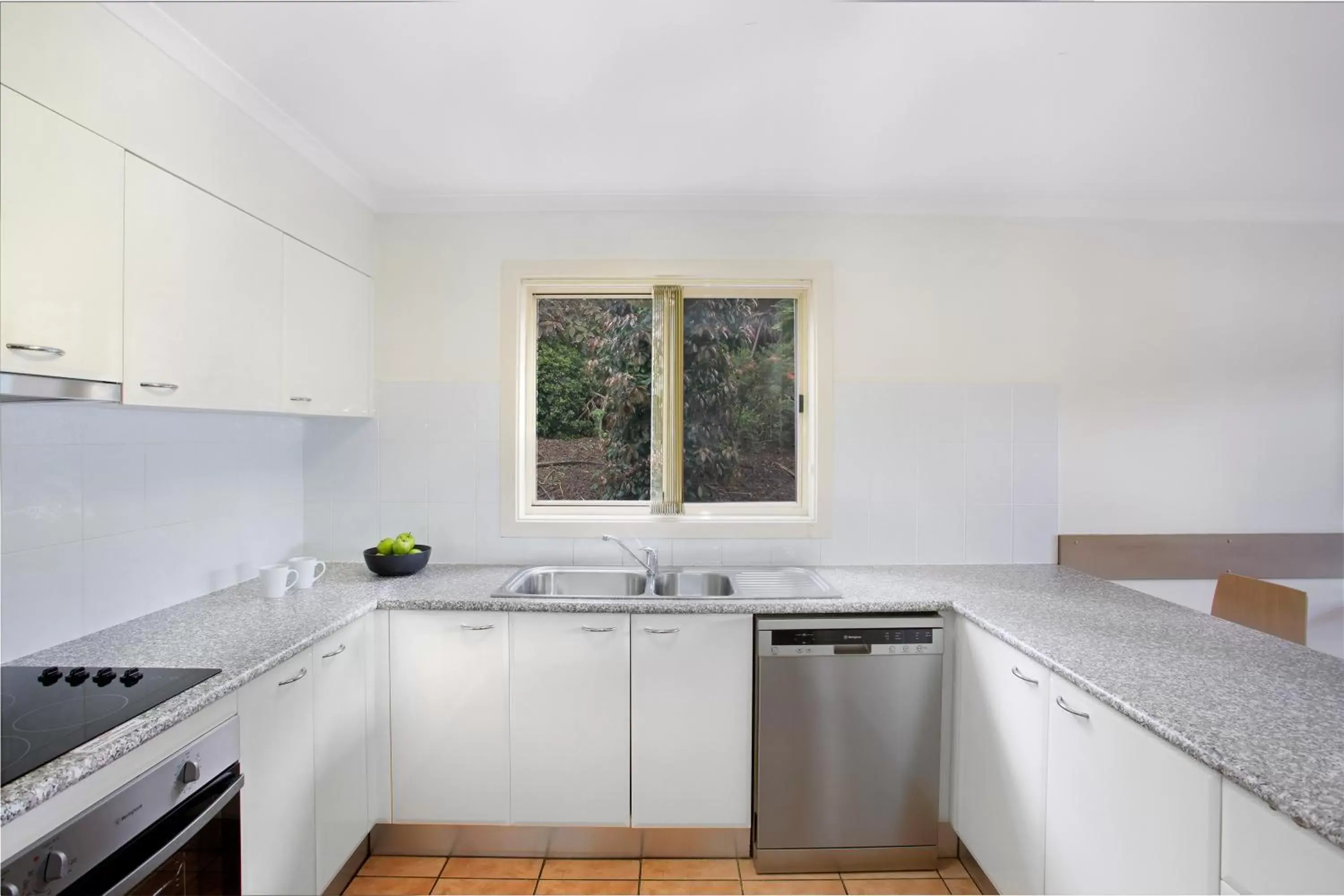 Kitchen or kitchenette, Kitchen/Kitchenette in BreakFree Aanuka Beach Resort