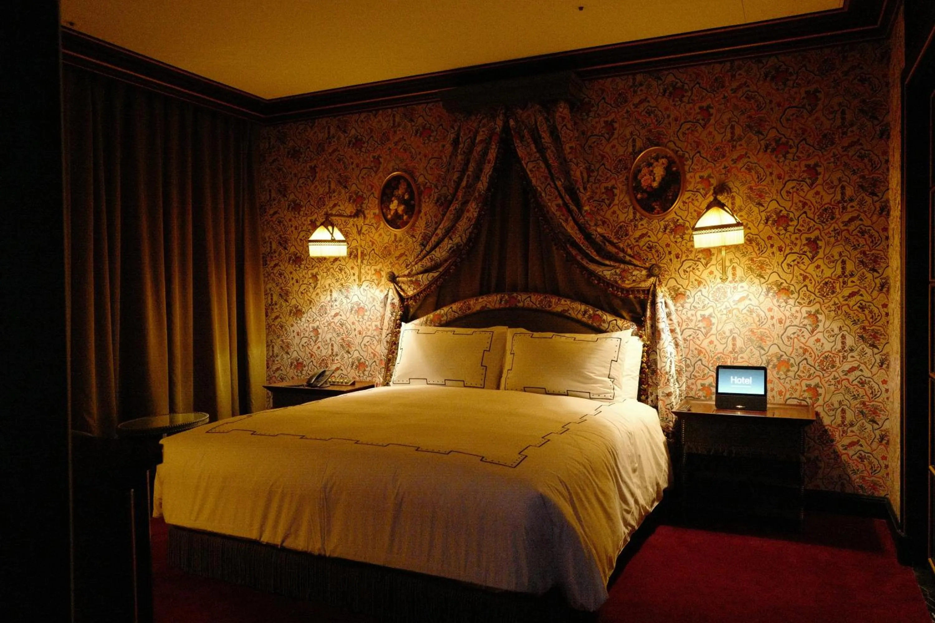 Bedroom in L'Escape Hotel