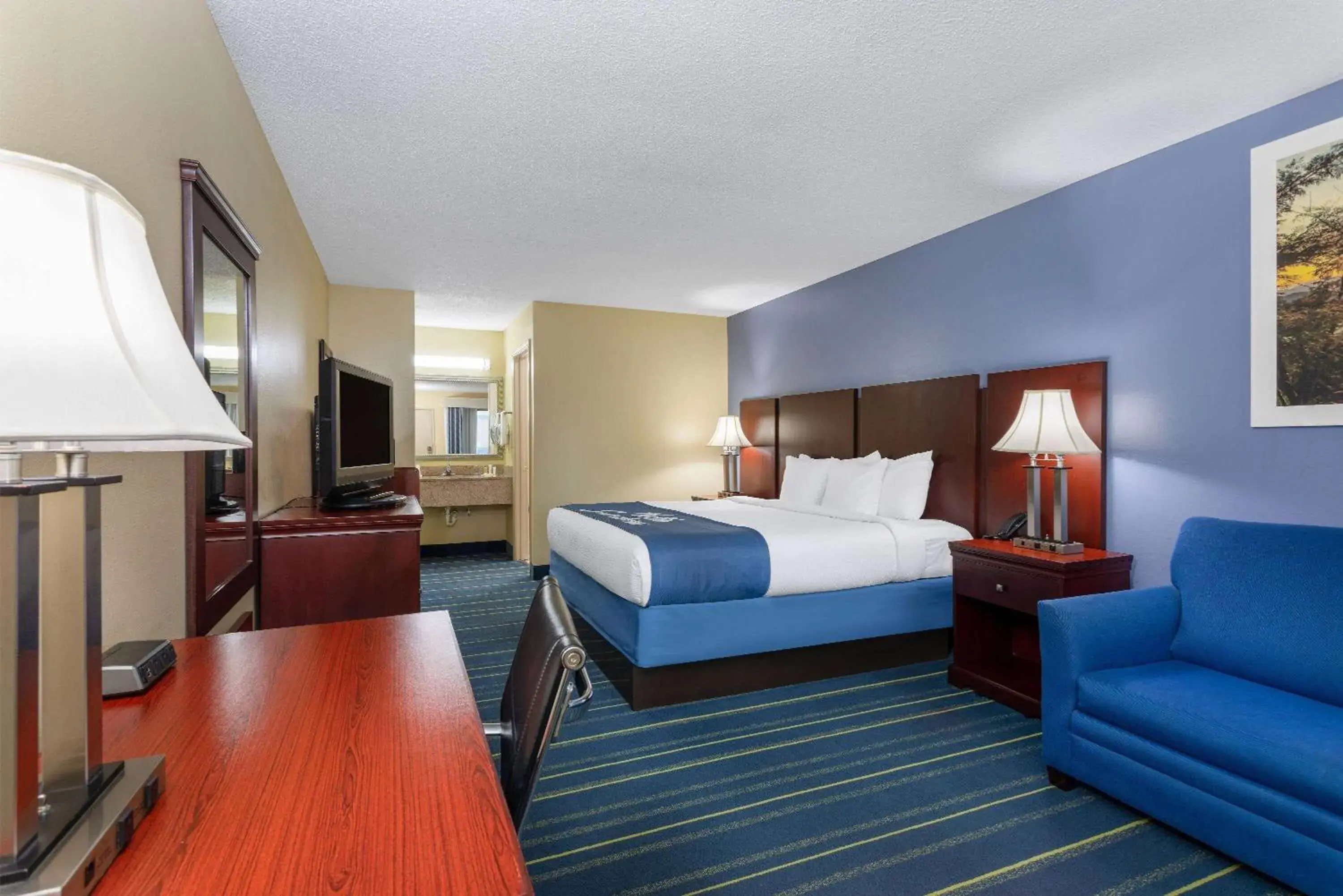 Photo of the whole room in Days Inn by Wyndham Chipley