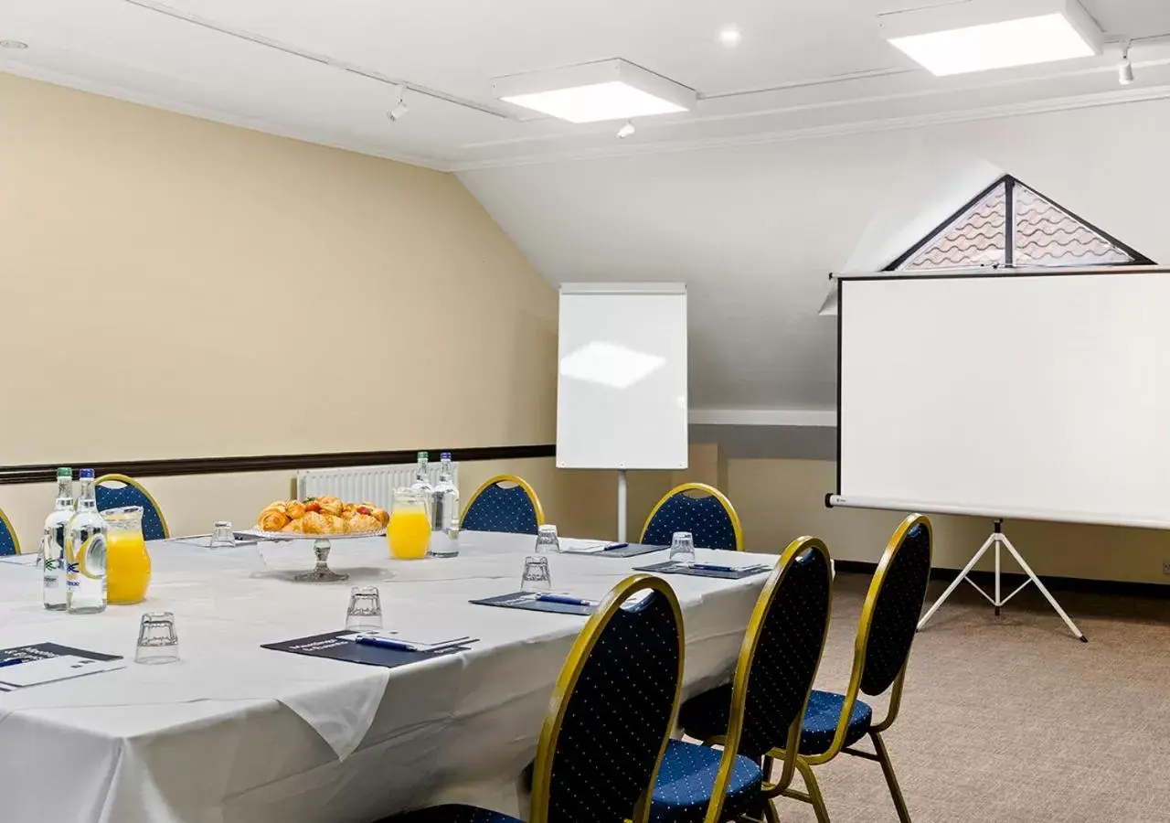 Meeting/conference room in Dragonfly Hotel Bury St Edmunds