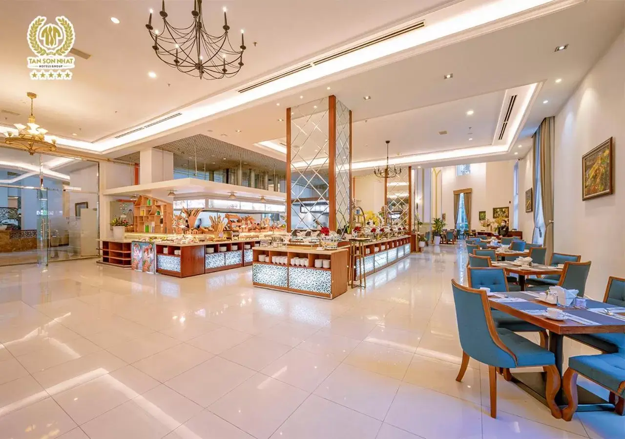 Buffet breakfast in Tan Son Nhat Saigon Hotel Buffet breakfast in Tan Son Nhat Saigon Hotel