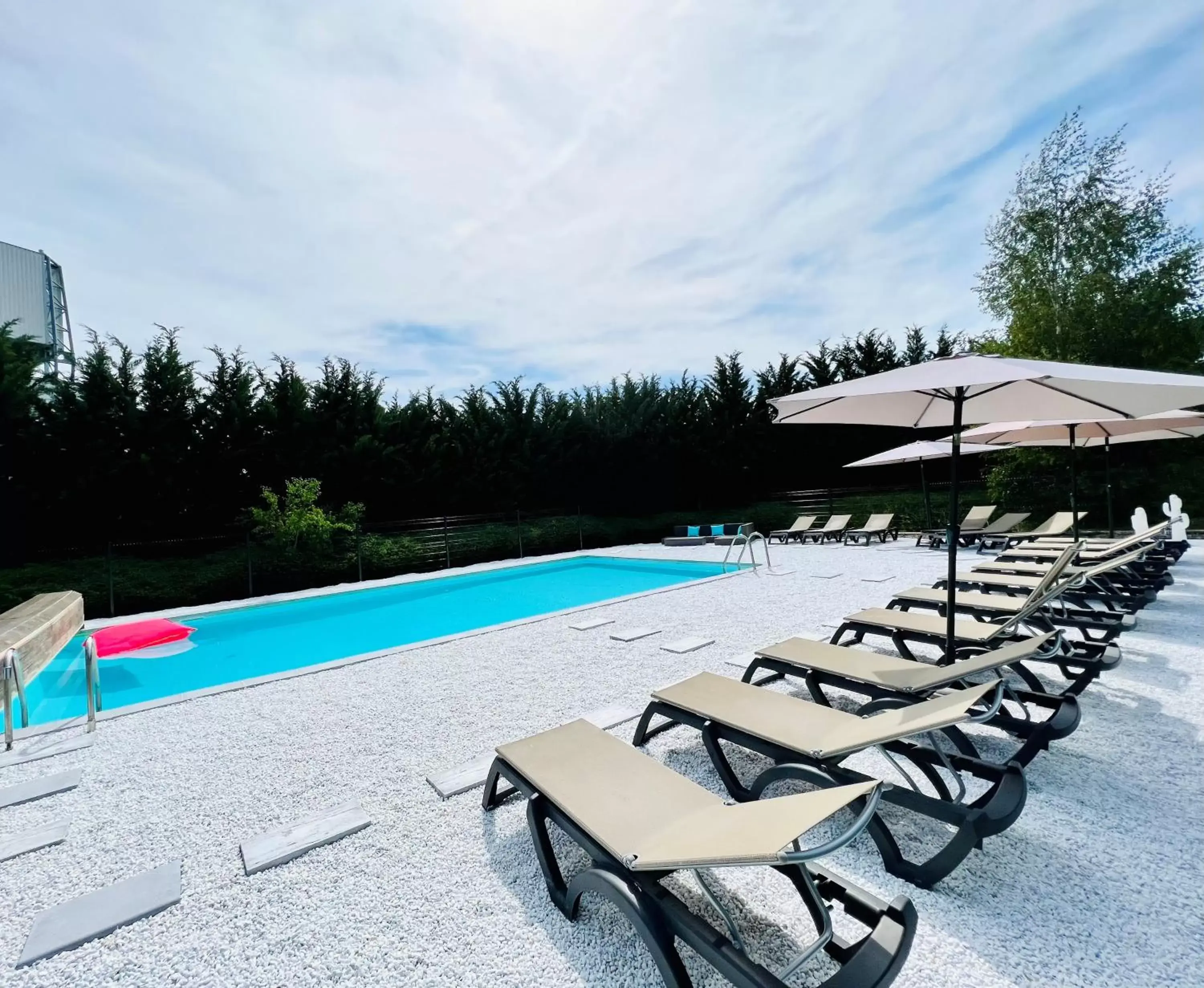 Swimming Pool in The Originals Boutique, Hôtel Le Cap, Gap Sud