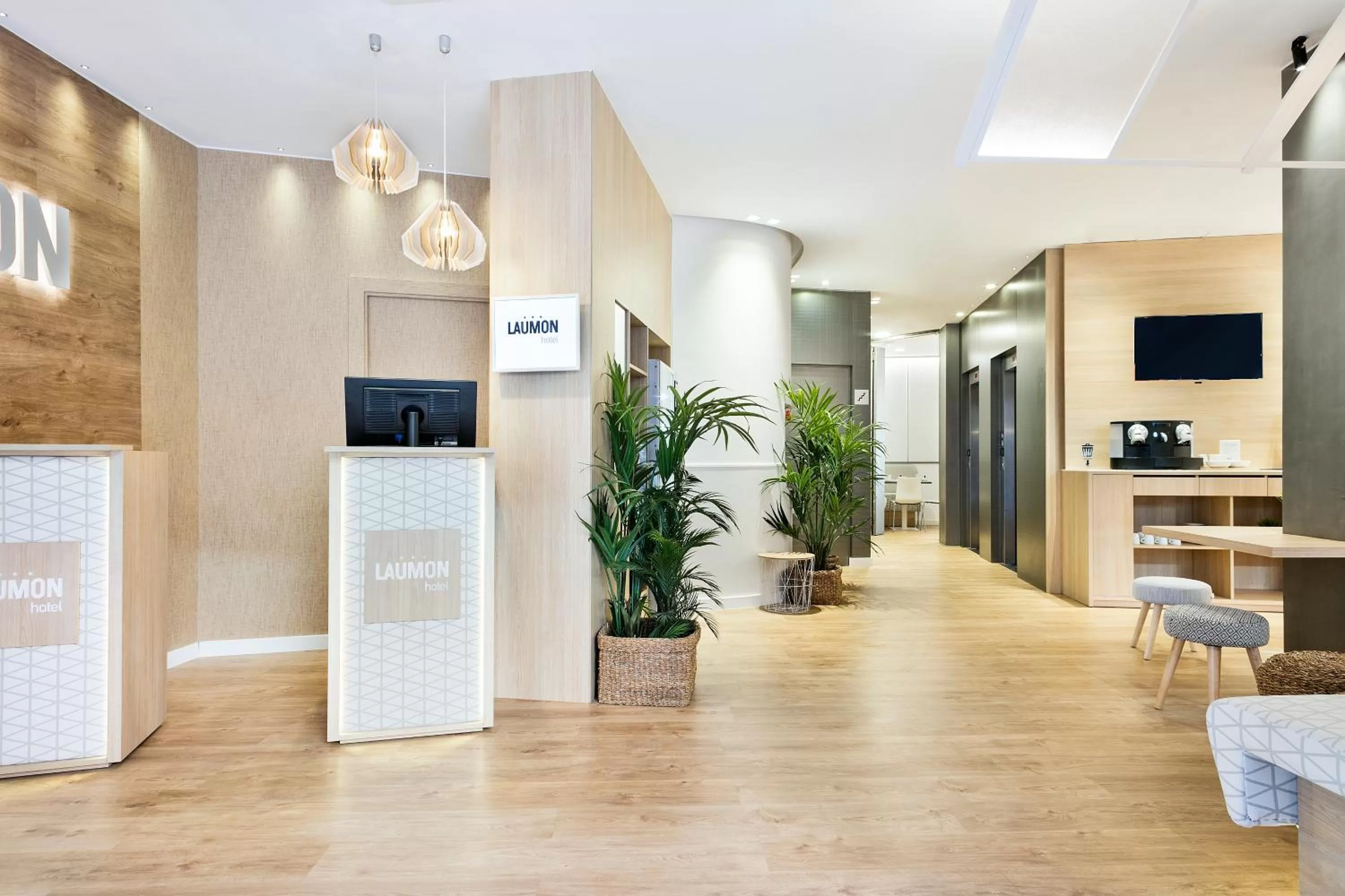 Lobby or reception in Hotel Acta Laumon