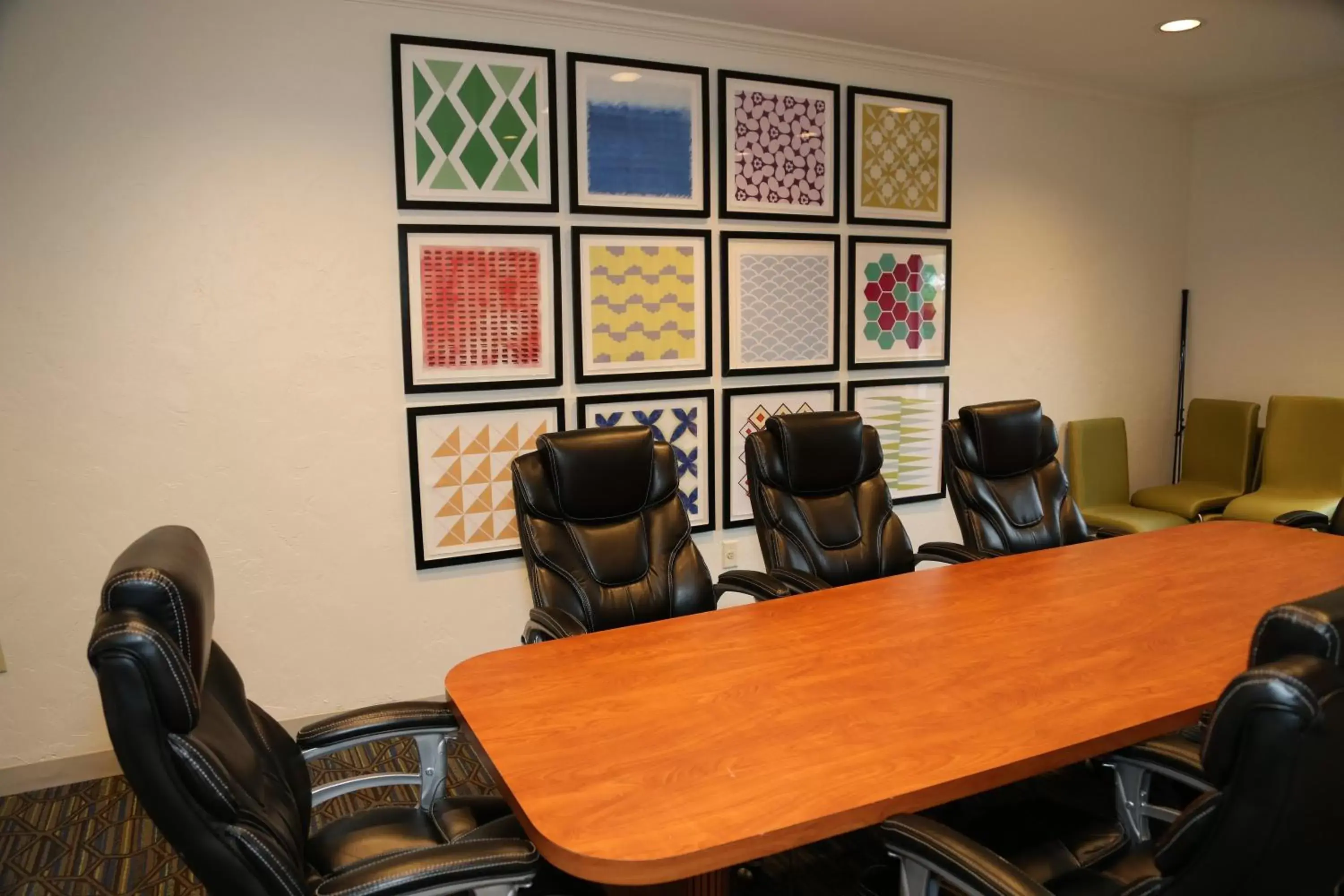 Meeting/conference room in Holiday Inn Express Hotel & Suites Greenville, an IHG Hotel