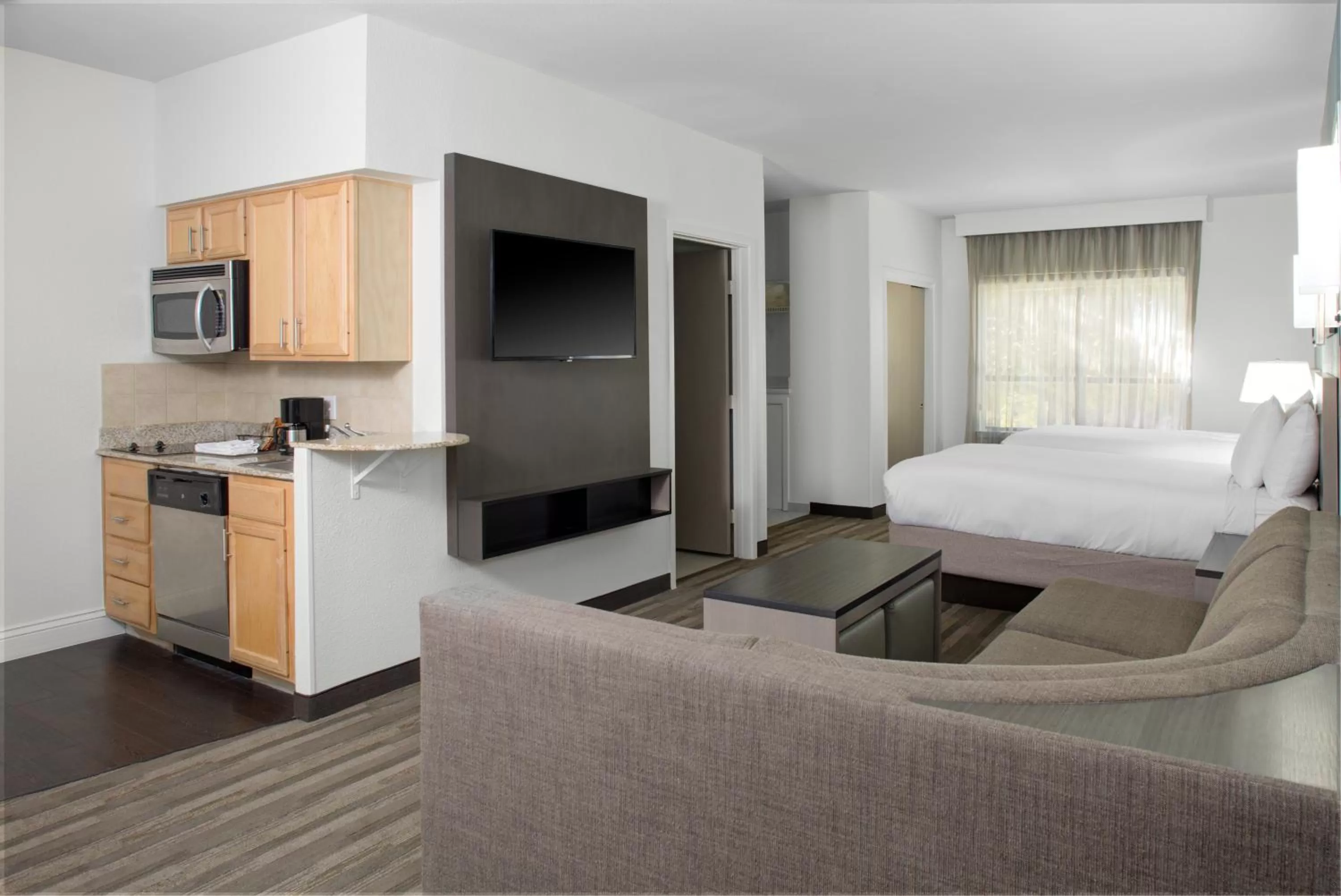 Executive Studio Suite with Two Double Beds in Hyatt House Dallas Lincoln Park