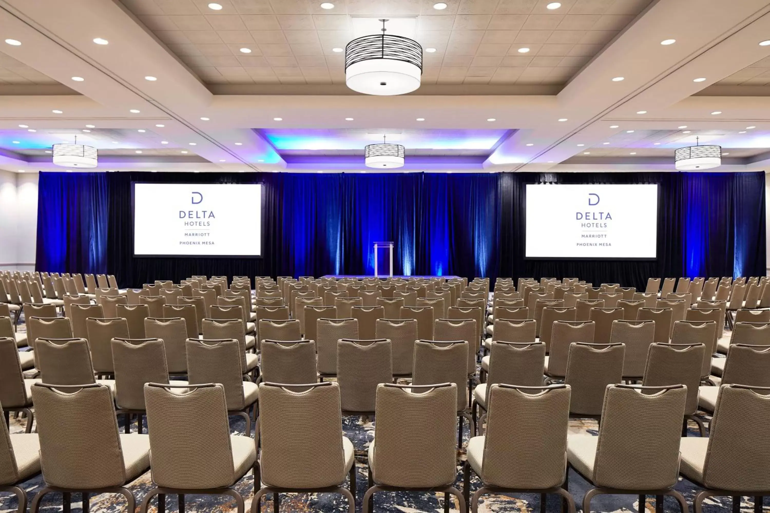 Meeting/conference room in Delta Hotels by Marriott Phoenix Mesa