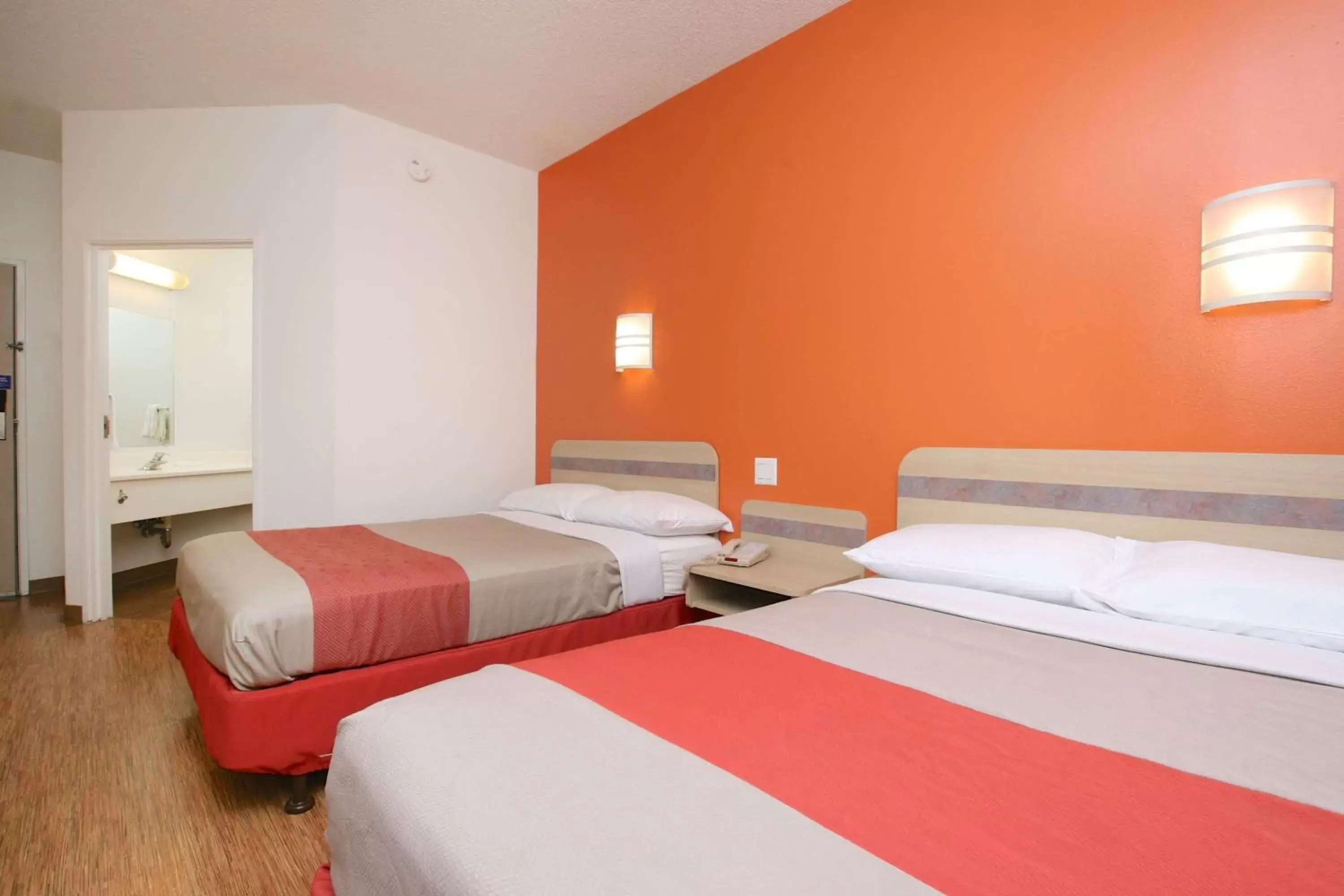 Bedroom, Room Photo in Motel 6-Colchester, VT - Burlington