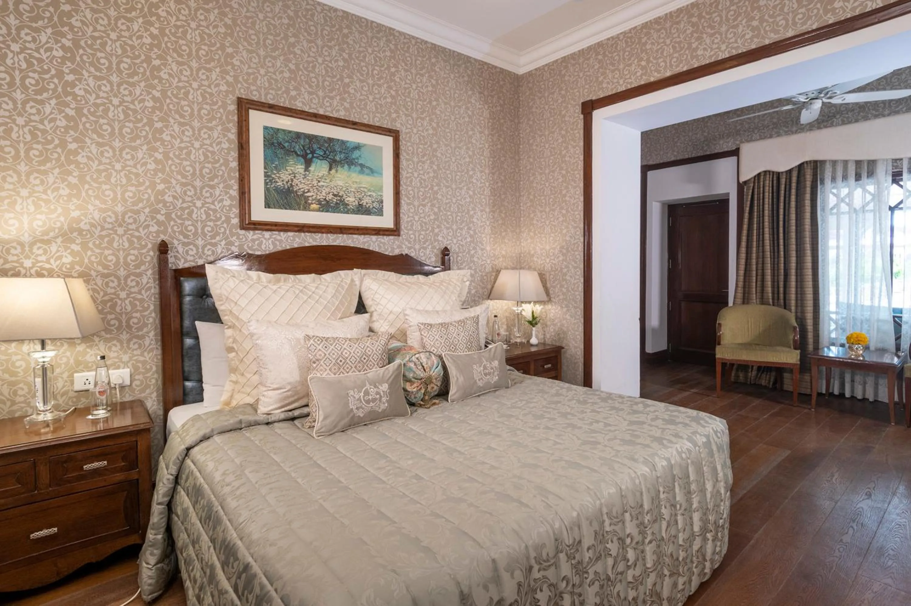 Bed in The Claridges Nabha Residence