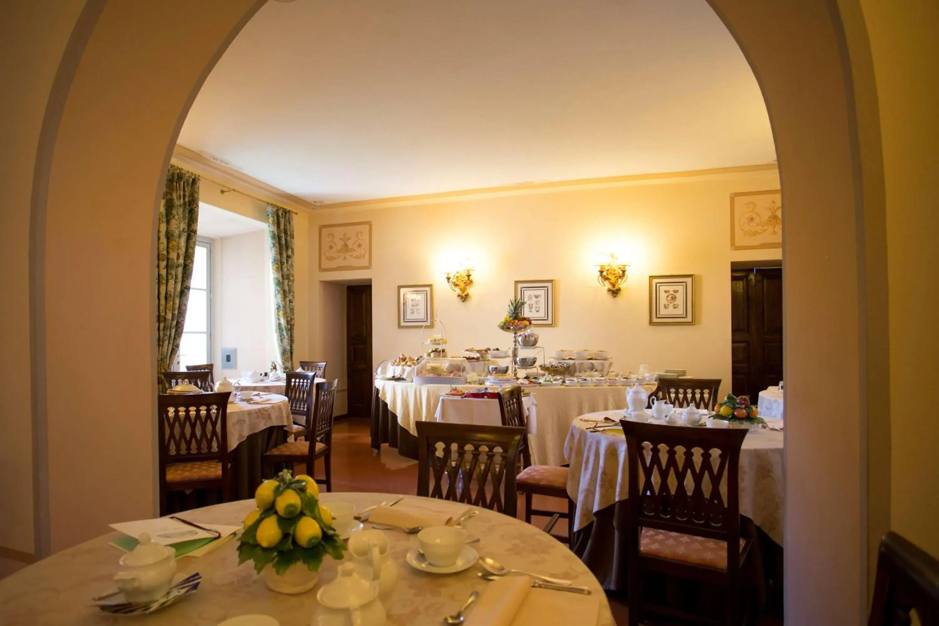 Restaurant/Places to Eat in Hotel Villa Marsili