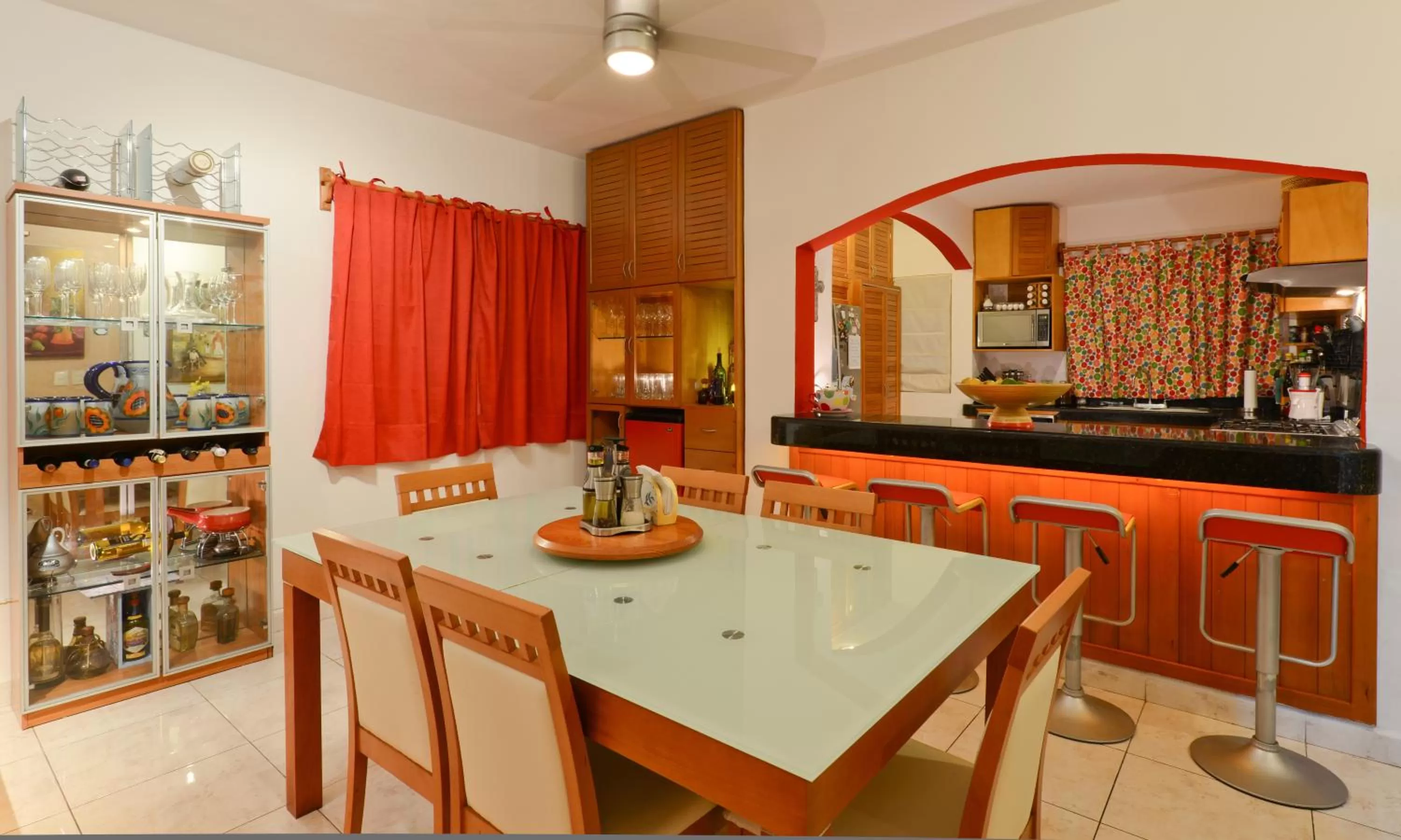 Restaurant/places to eat in B&B Mom's House