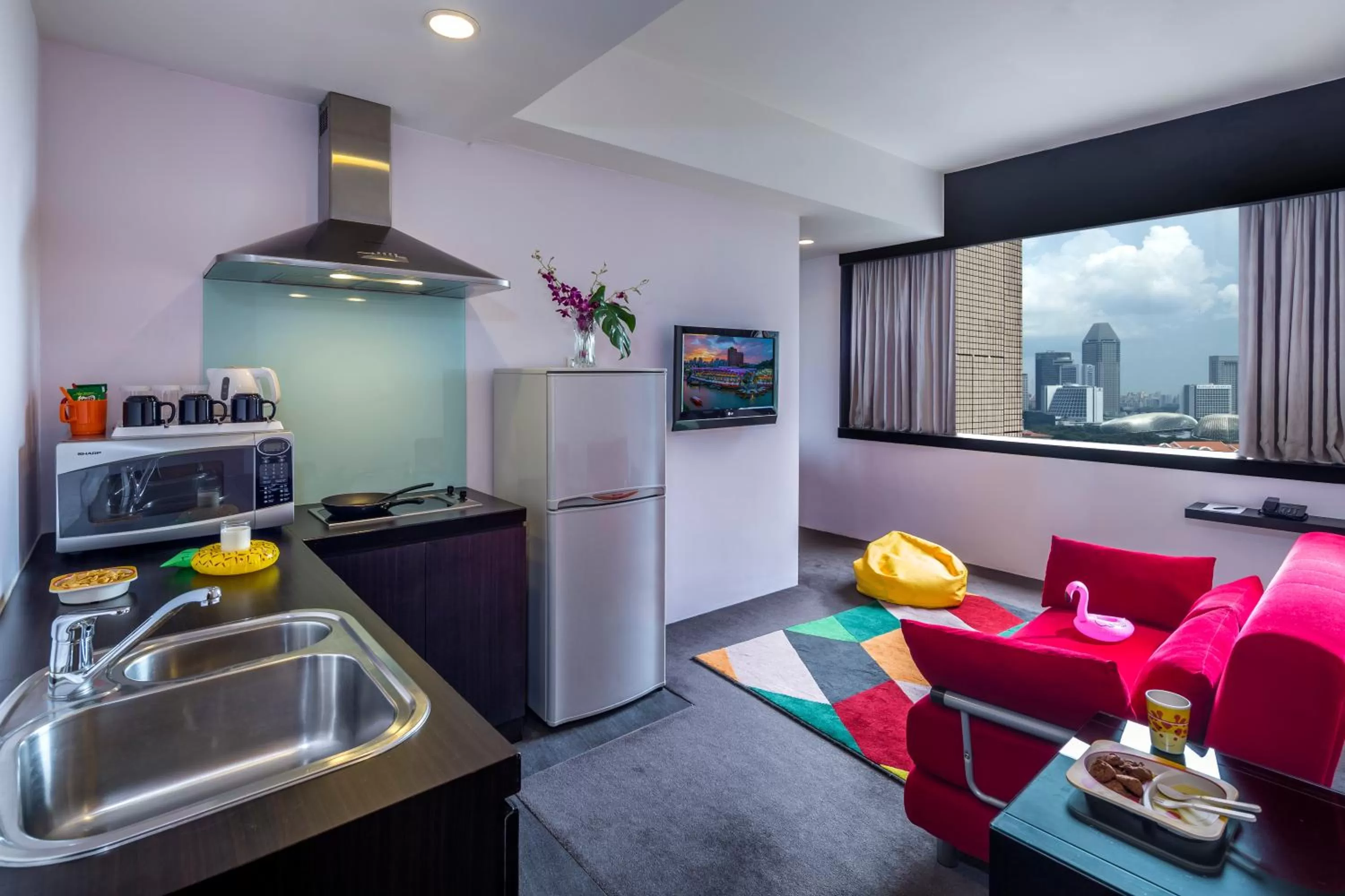 Kitchen or kitchenette in Furama City Centre