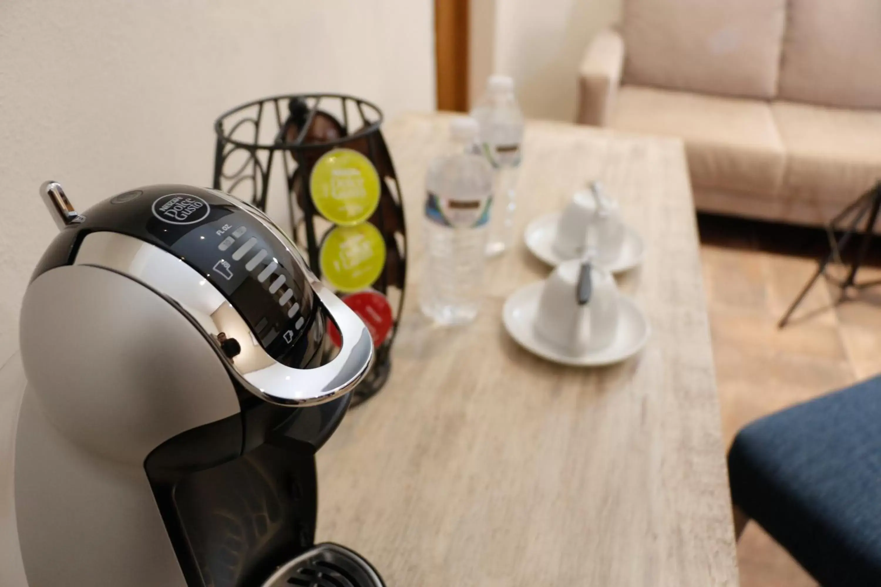 Coffee/tea facilities in Hotel La Notaría